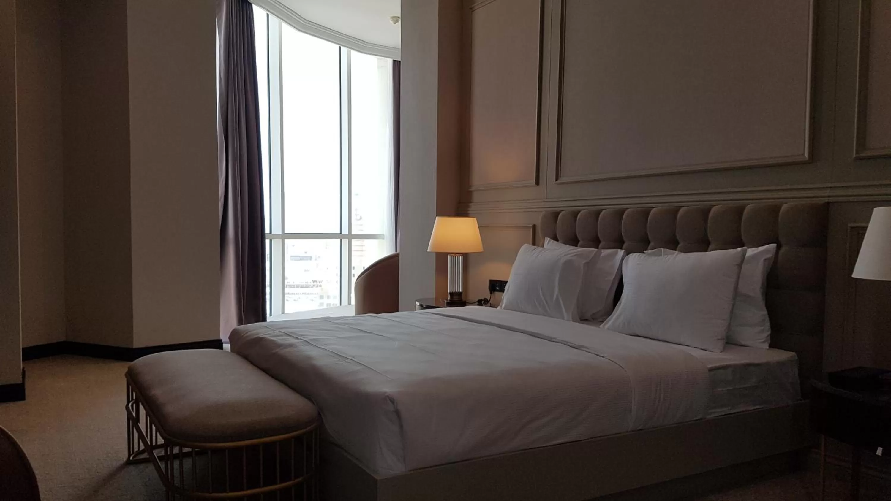 Vista Suite in Horizon Manor Hotel