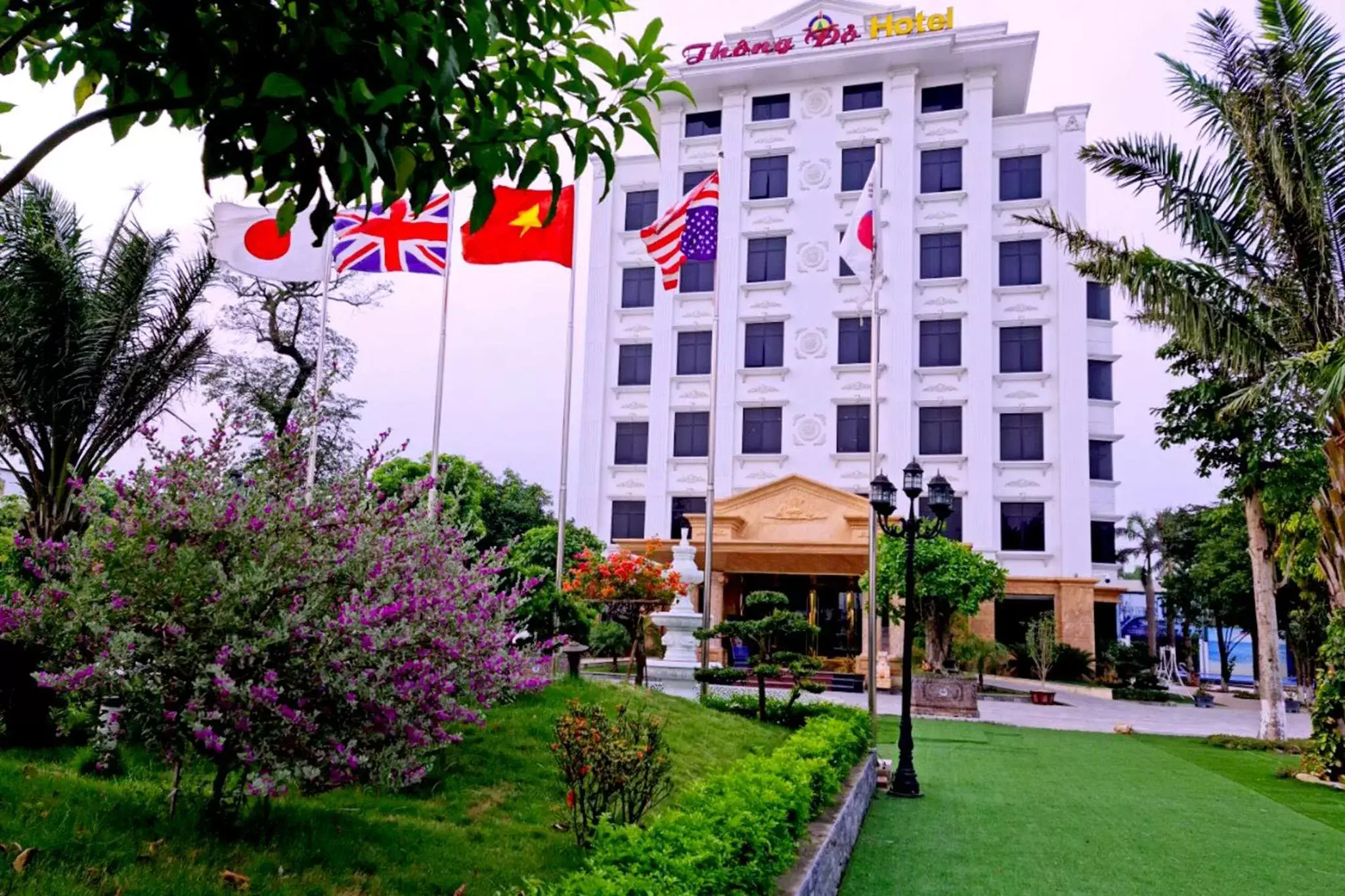Thông Đỏ Hotel Thông Đỏ Hotel