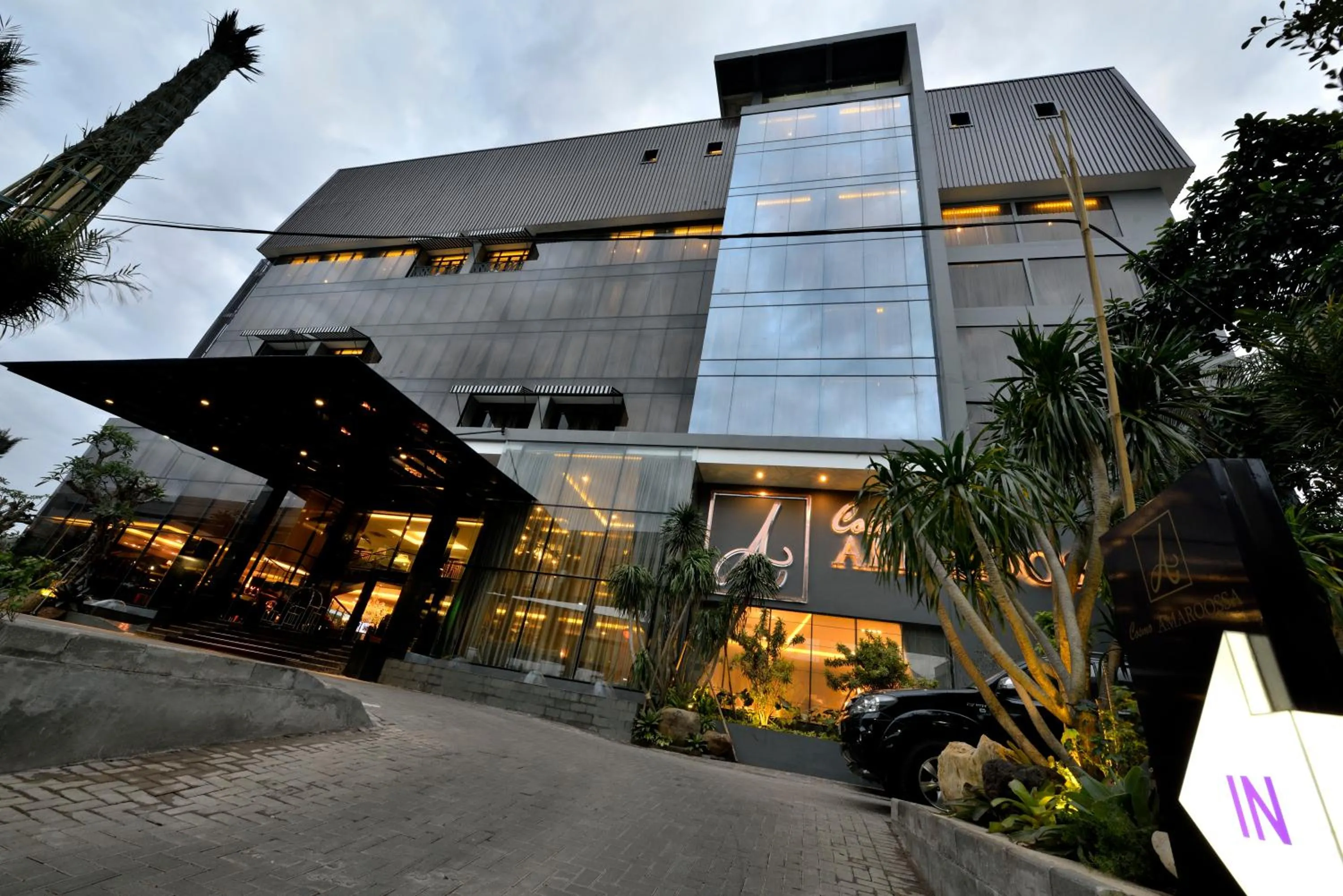 Amaroossa Cosmo Jakarta