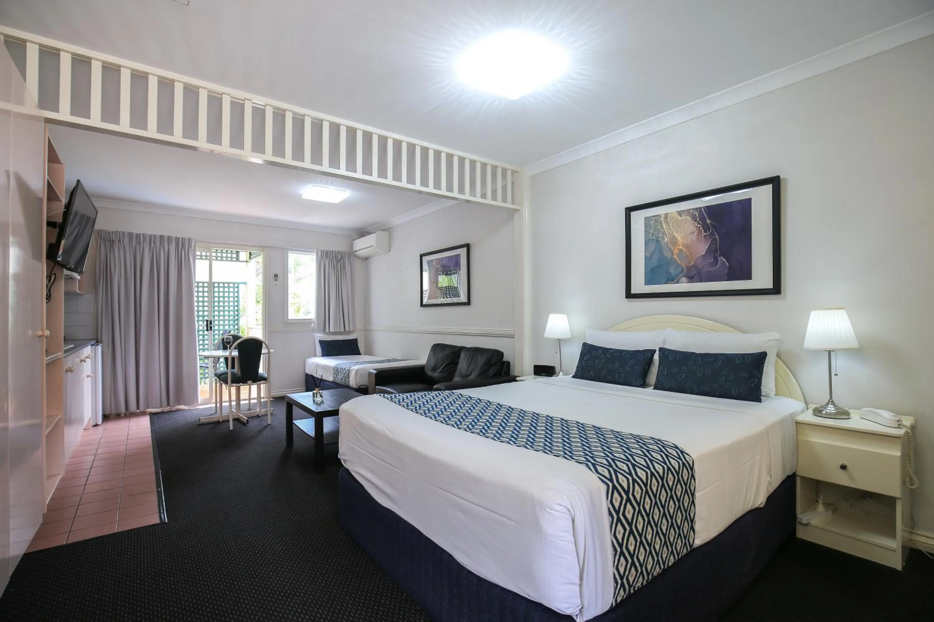 Economy Twin Room in Toowong Central Motel Apartments