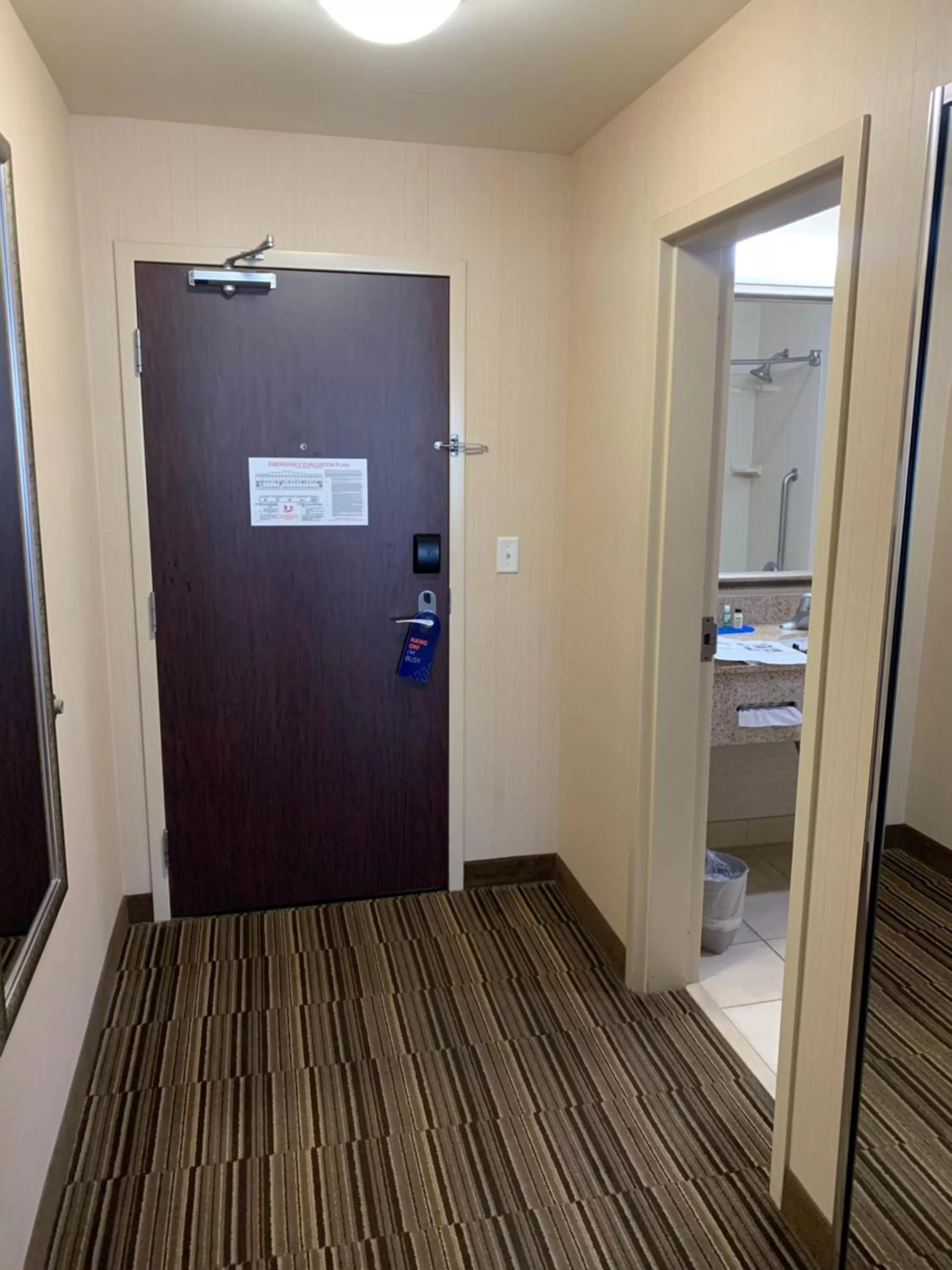 King Room - Hearing Accessible in Holiday Inn Express Hotel Twin Falls by IHG