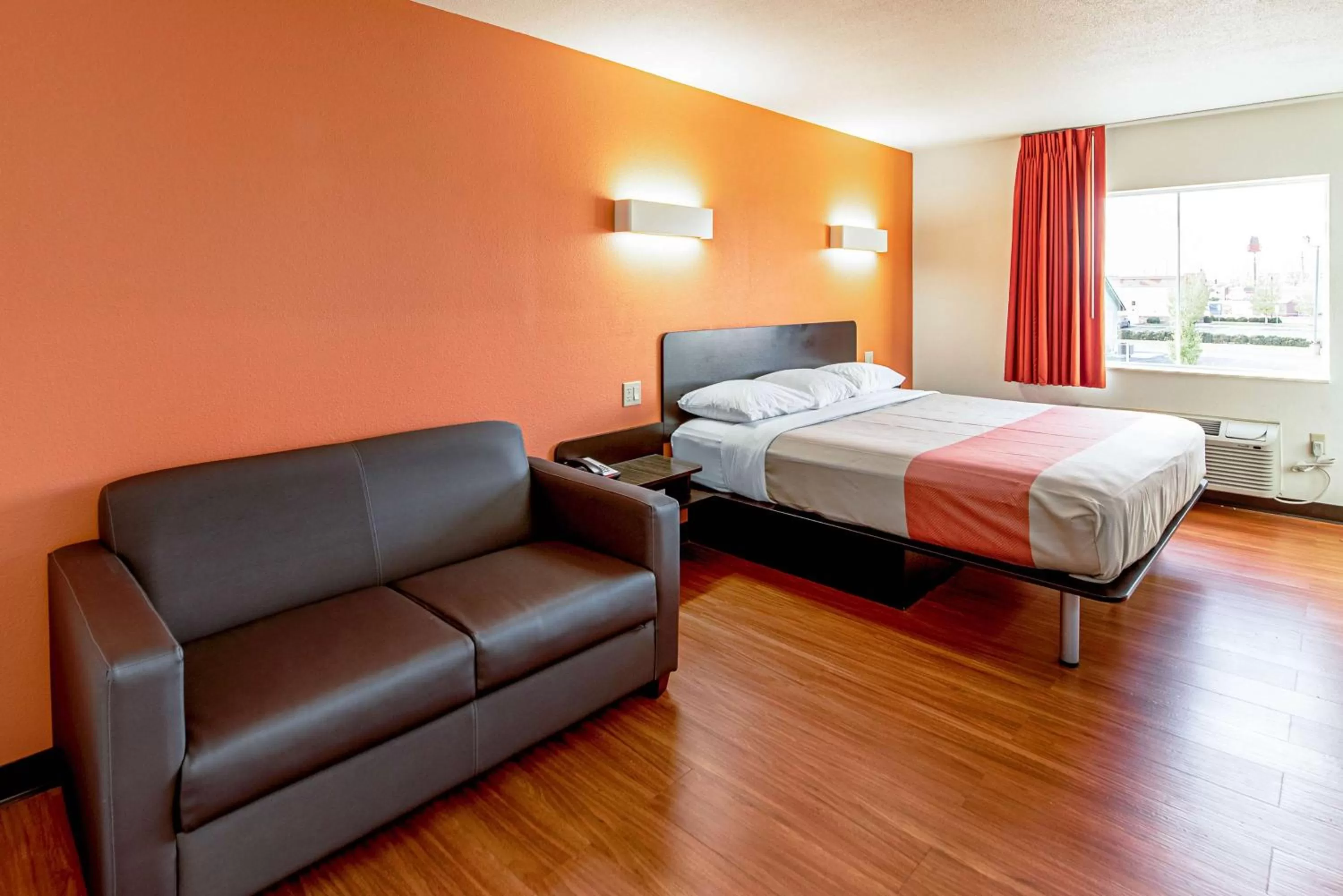 Deluxe Double Room - Non-Smoking in Motel 6-Lebanon, IN