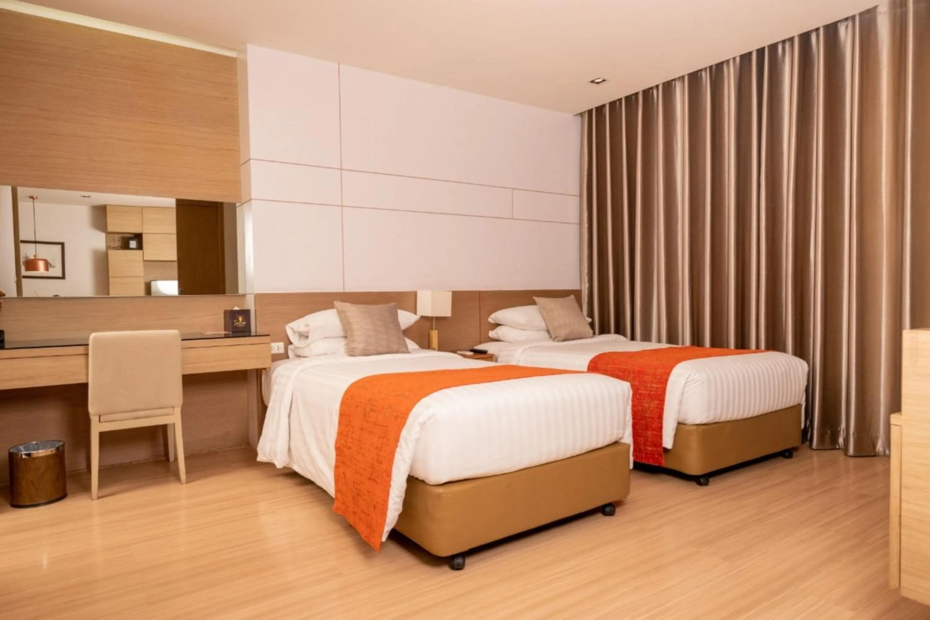 Junior Suite Twin bed ground floor no window & Balcony in Sanae' Hotel Chiang Mai
