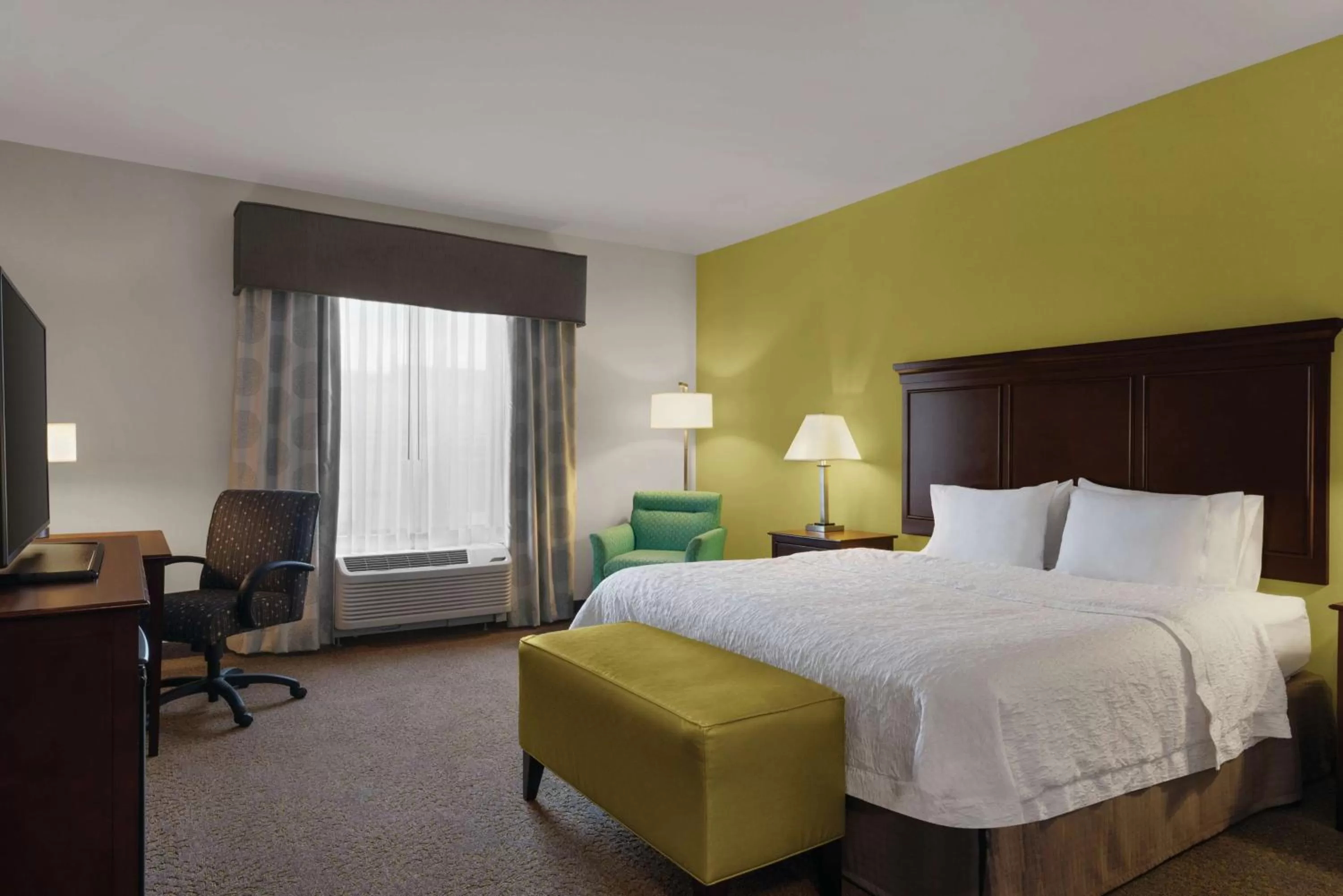 King Room - Non-Smoking in Hampton Inn & Suites Mishawaka/South Bend at Heritage Square