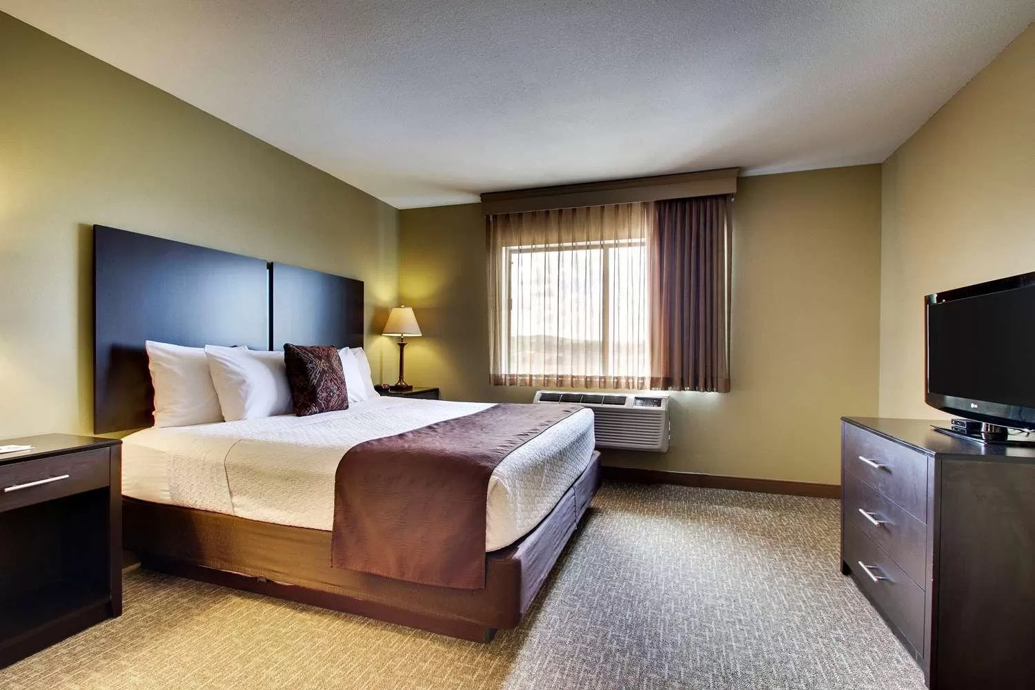 King Room in Best Western West Hills Inn