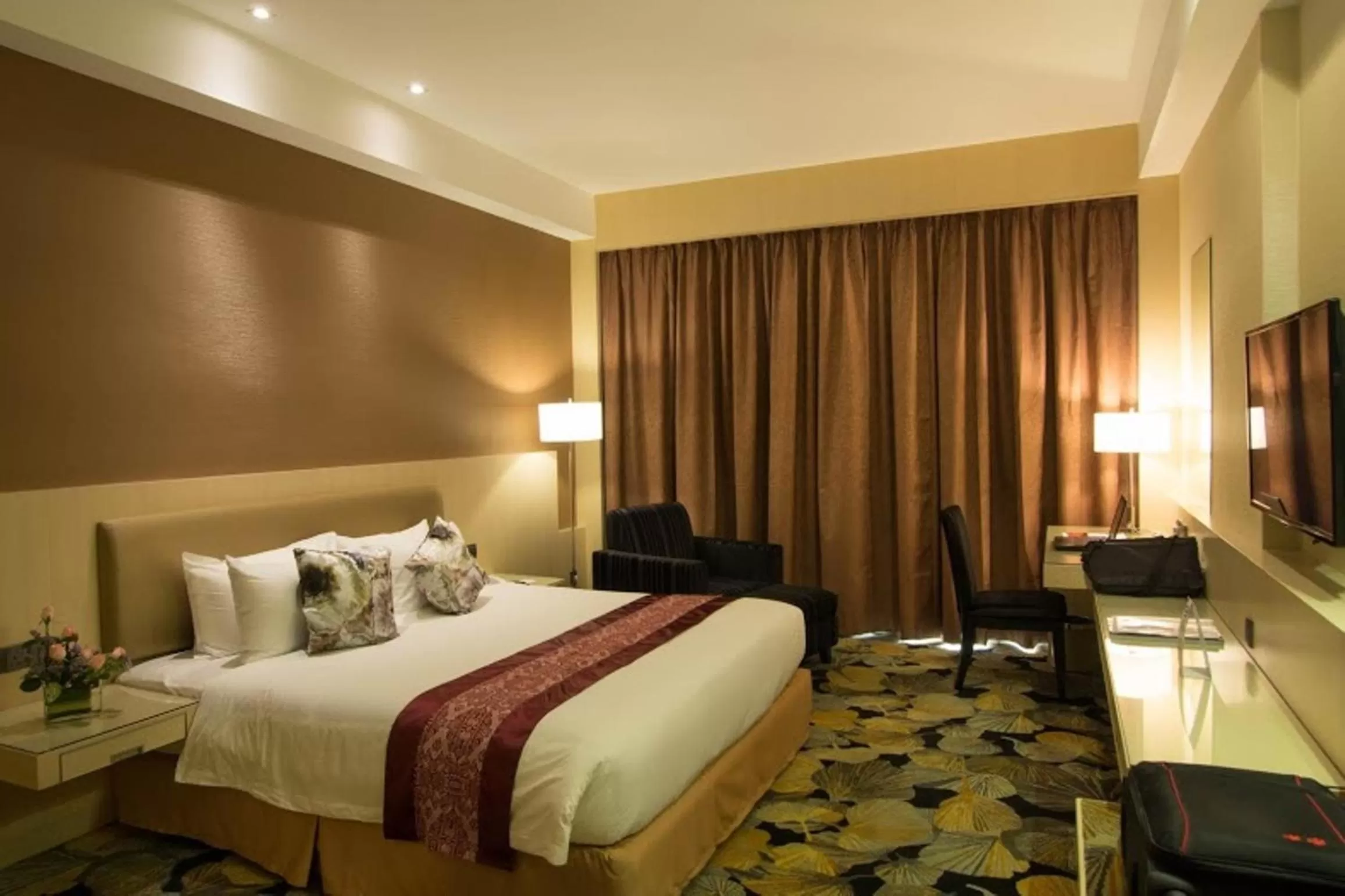 Photo of the whole room, Bed in Imperial Hotel Kuching