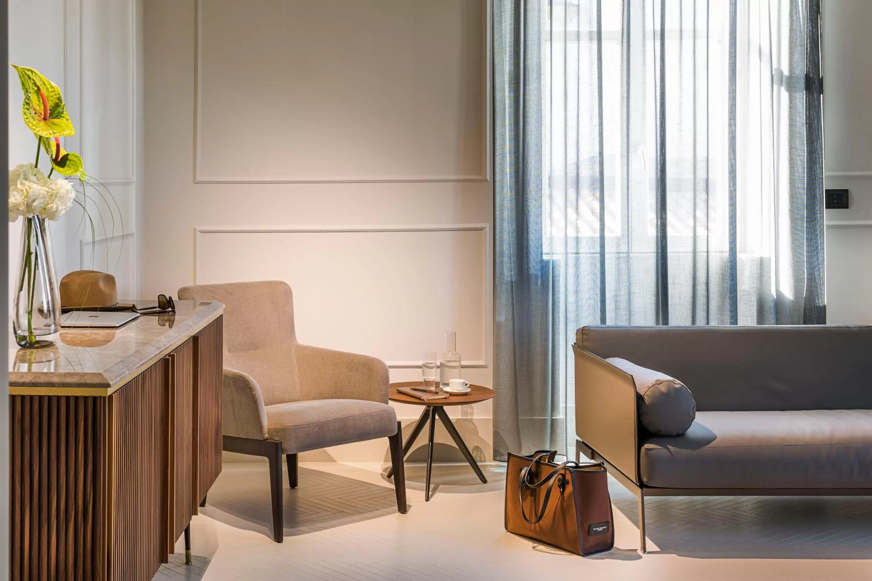 Byssus Suites