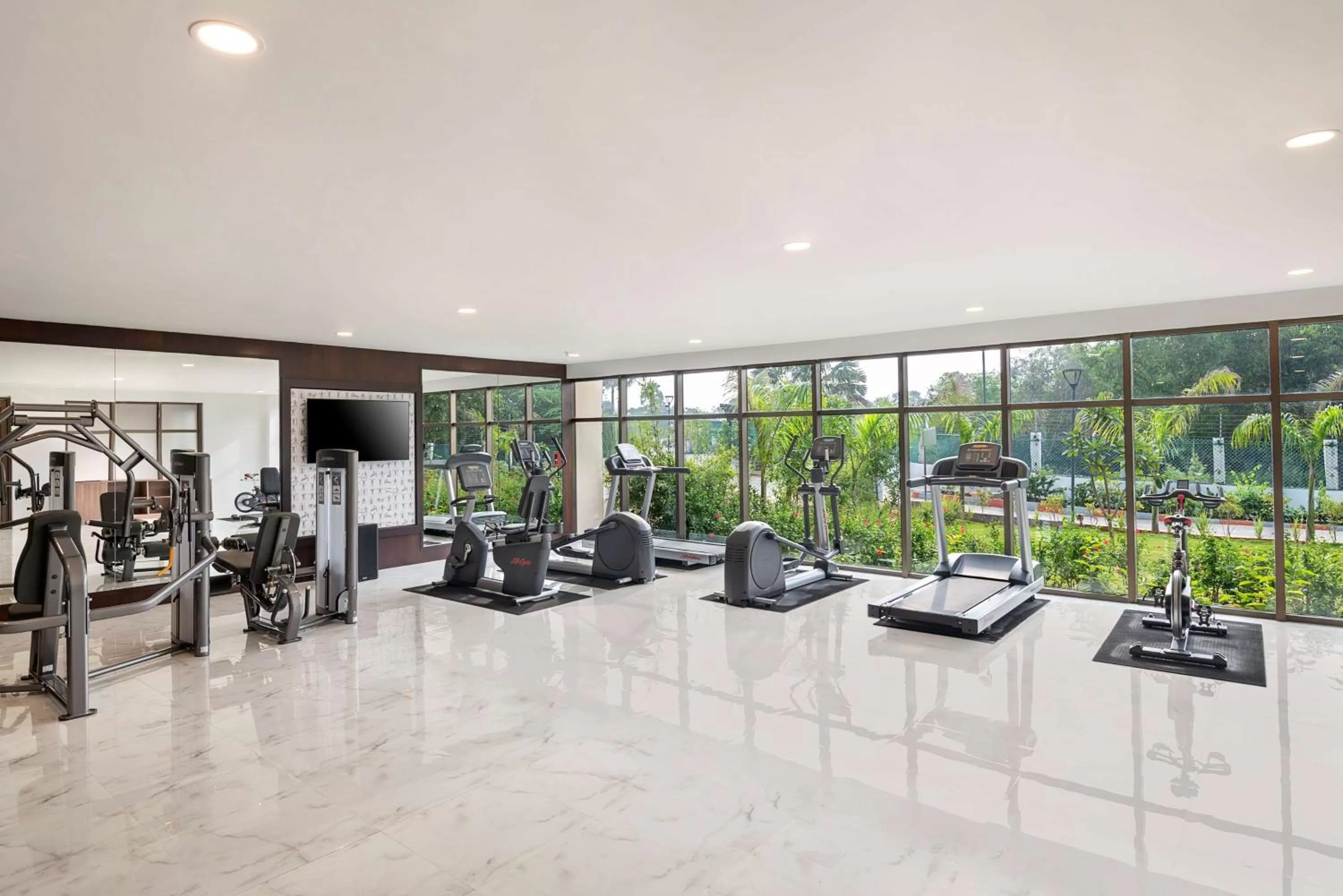 Executive Room with 15% discount on Food & soft beverages and Laundry in Radisson Blu Resort Visakhapatnam