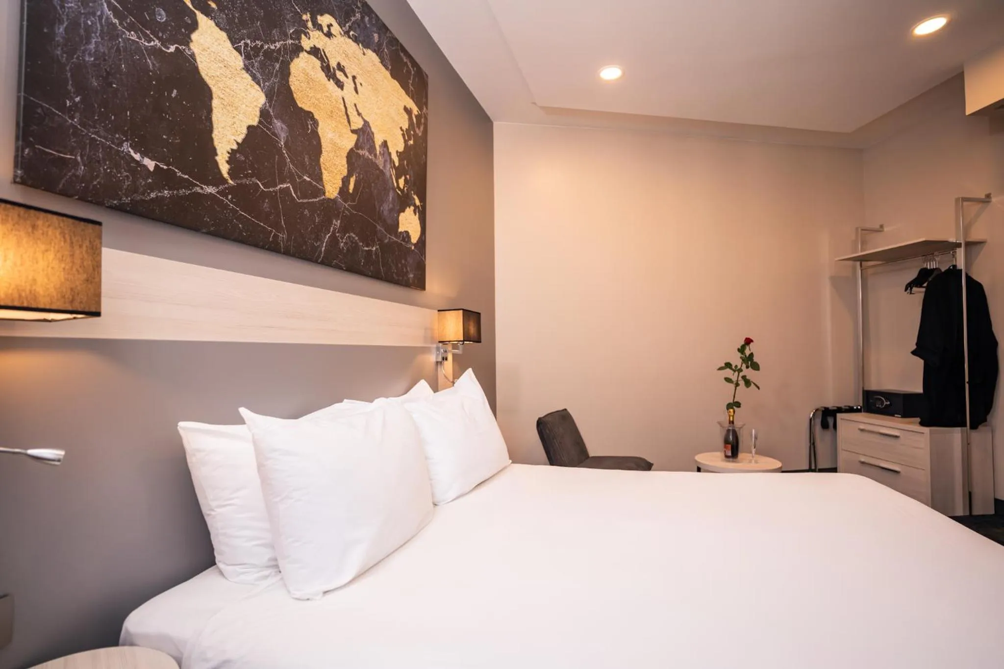 Superior Double or Twin Room in Hôtel Univers