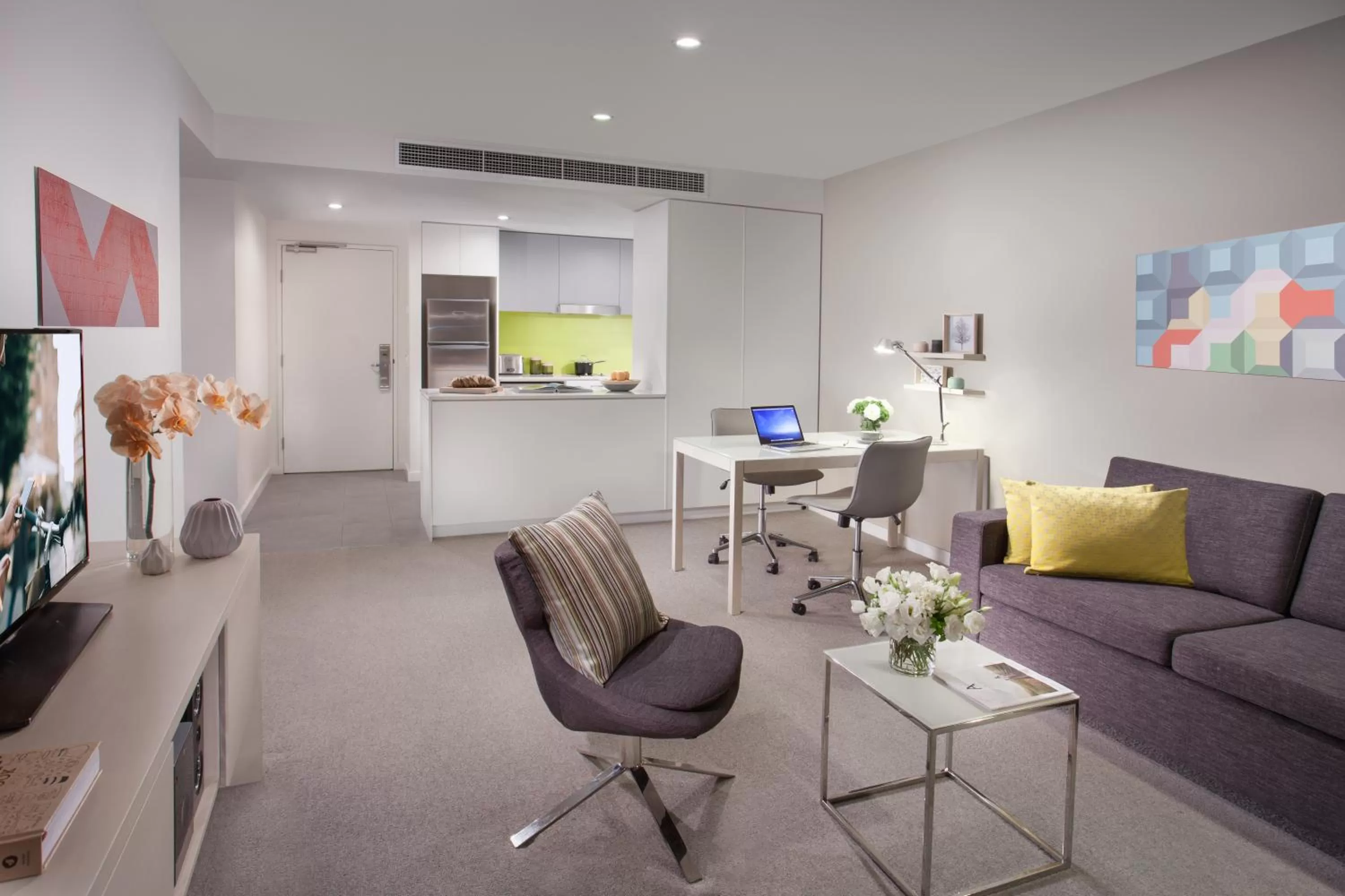 Deluxe One-Bedroom Apartment in Citadines on Bourke Melbourne