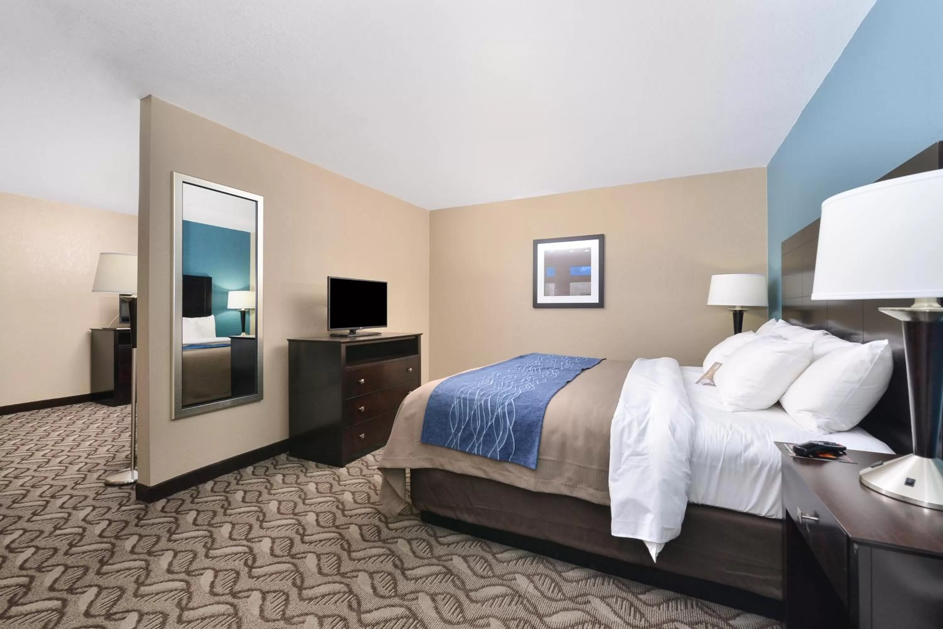 King Suite - Accessible/Non-Smoking in Comfort Inn & Suites Springfield I-55