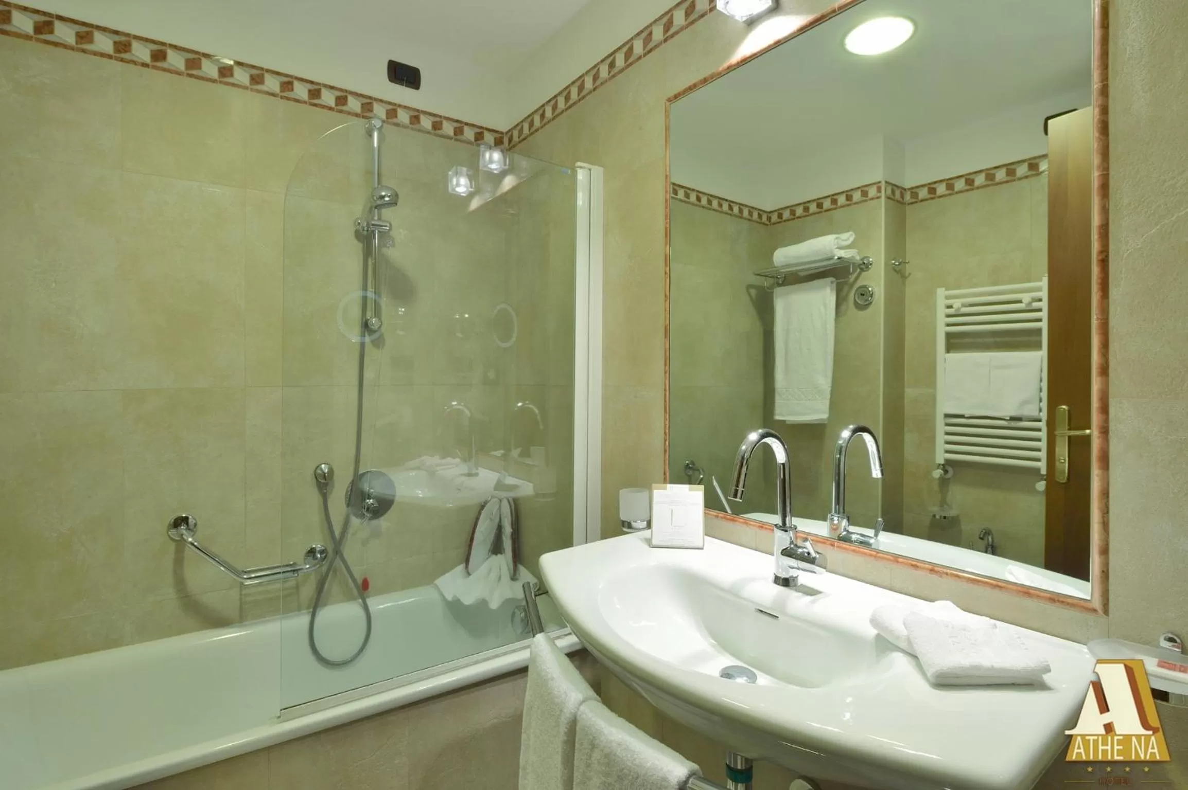 Triple Room in Hotel Athena