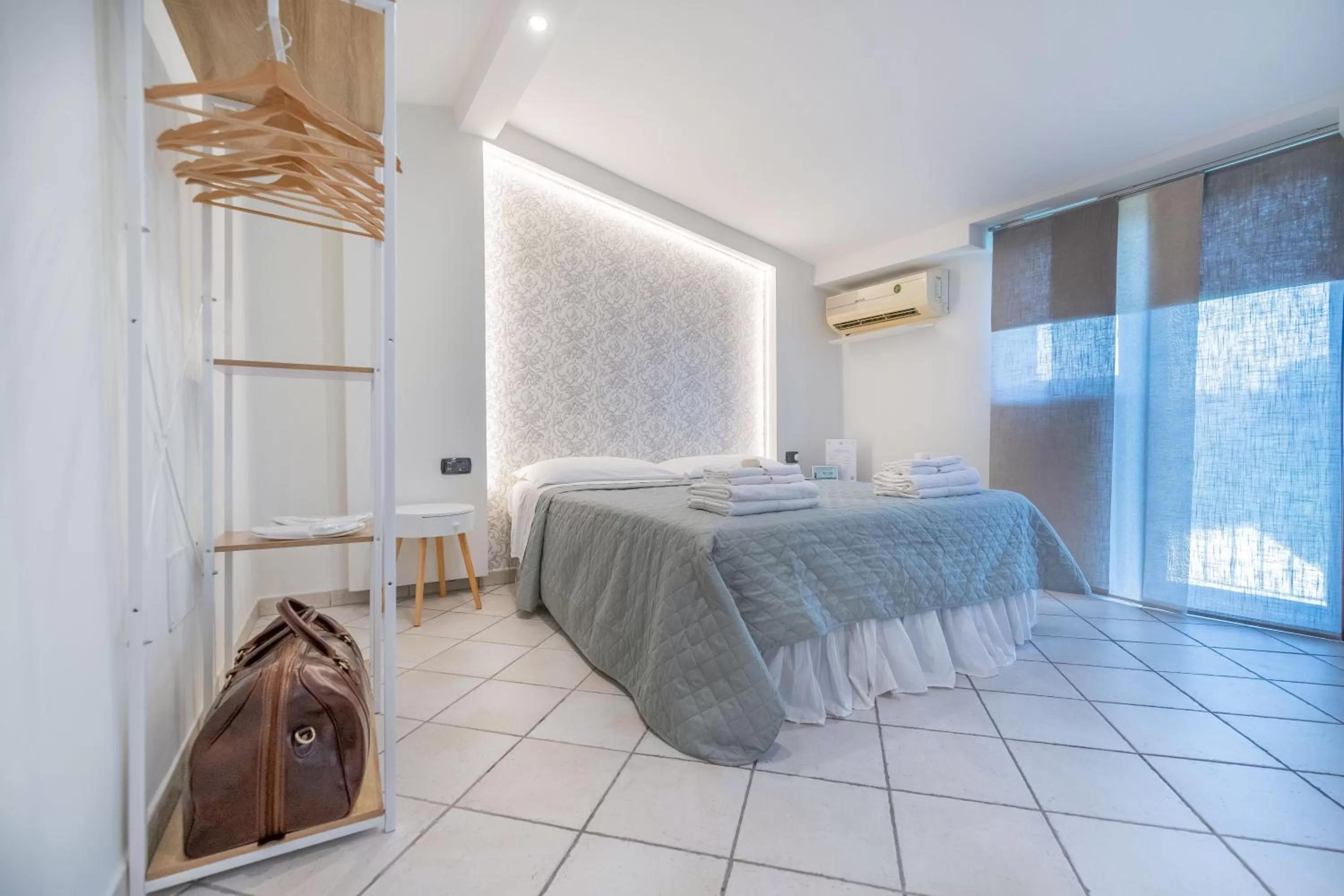 Comfort Double or Twin Room with Balcony in Villa Rocla guest house Pompei