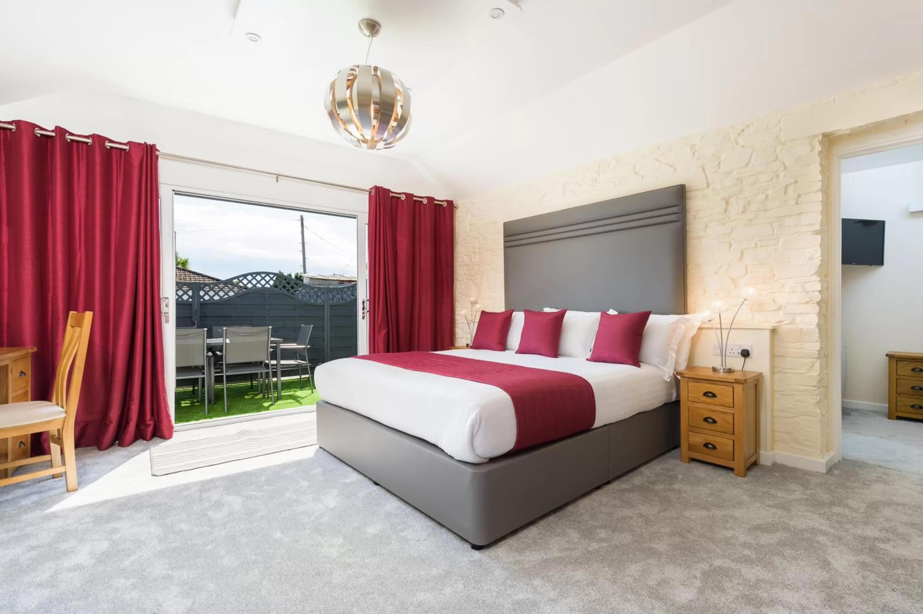 Two-Bedroom Suite with Terrace in Best Western Fowey Valley