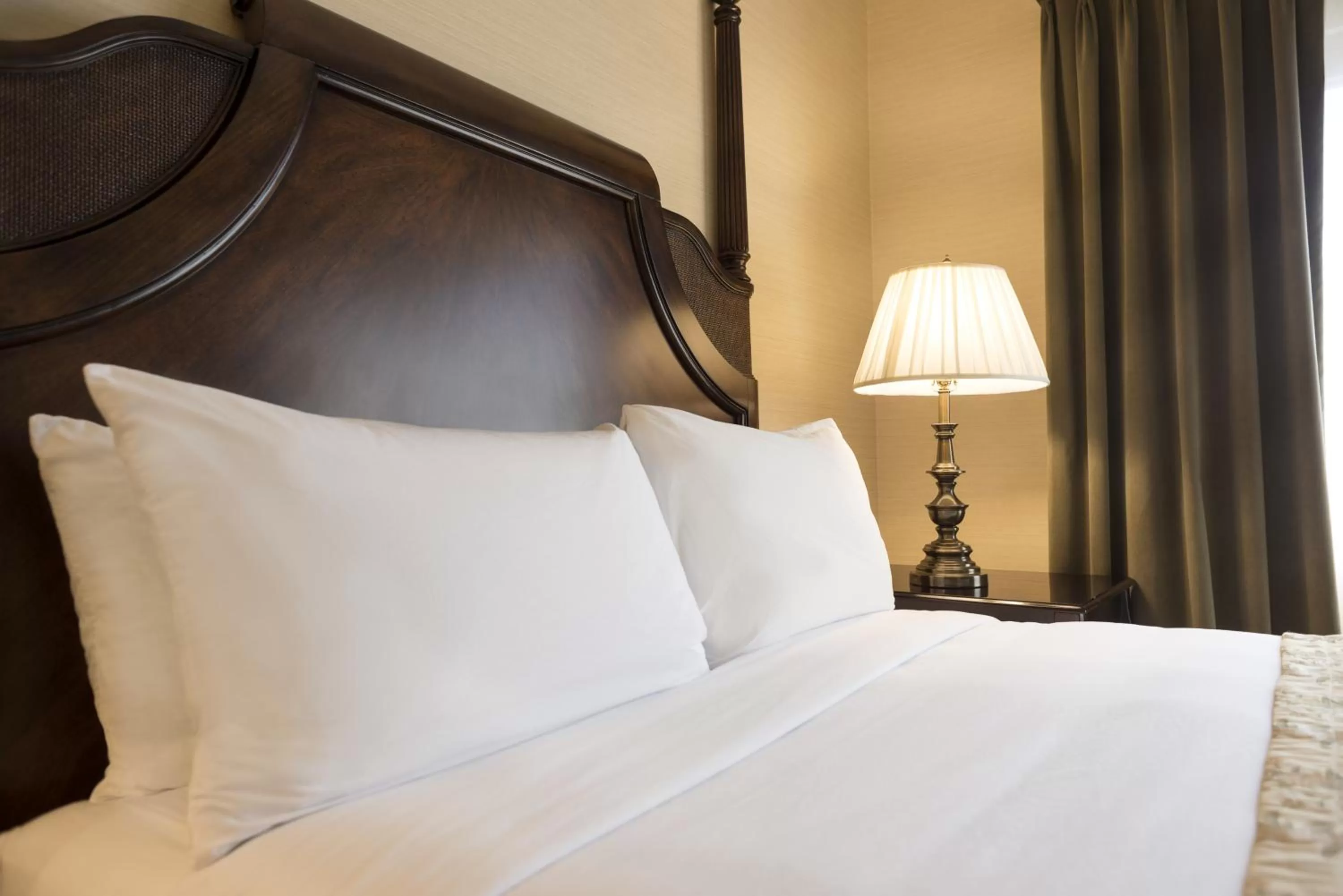 Queen Room - Disability Access in Ayres Suites Ontario at the Mills Mall - Rancho Cucamonga