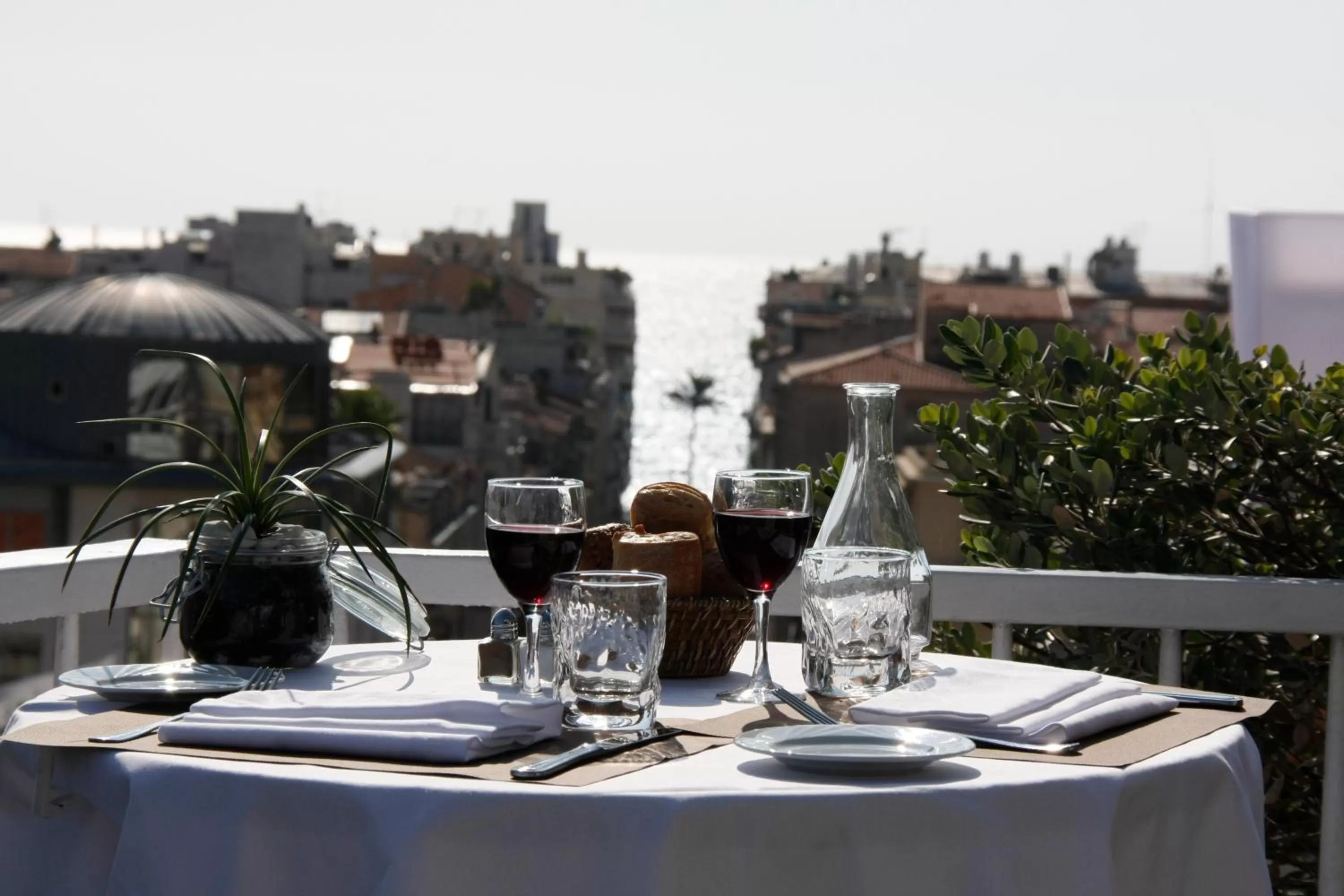 Restaurant/places to eat in Splendid Hotel & Spa Nice