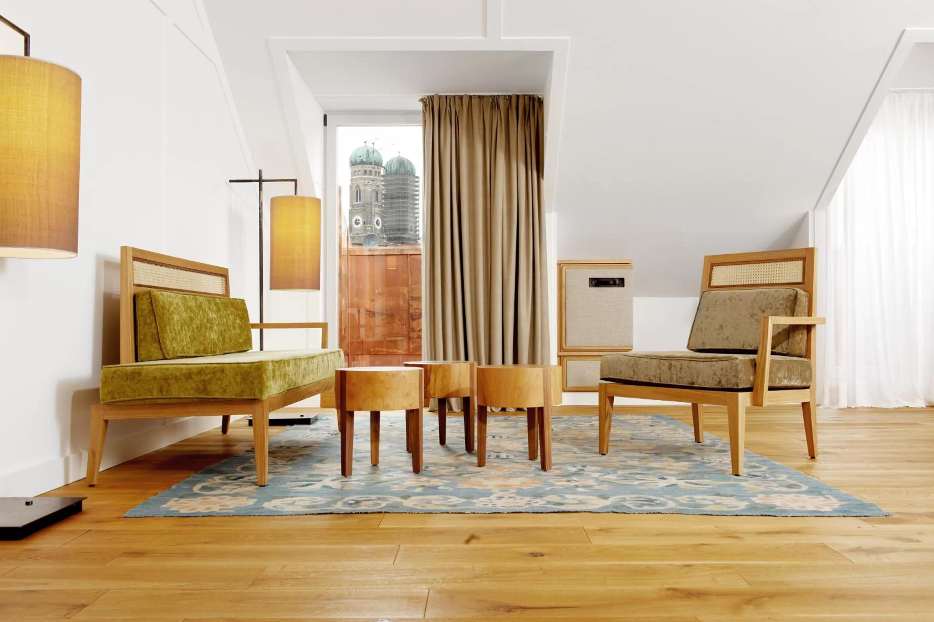 Louis Suite - single occupancy in Louis Hotel