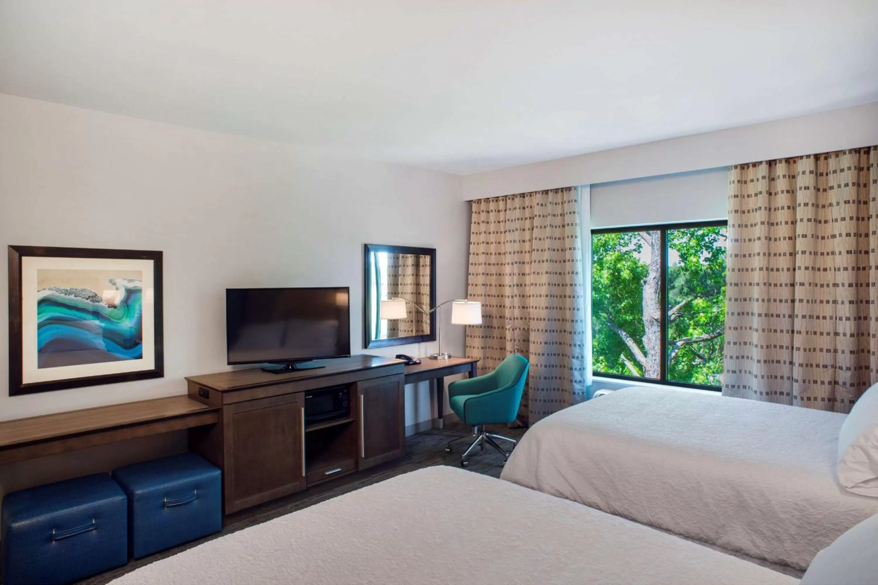 Queen Room with Two Queen Beds (4 Adults) in Hampton Inn Gulf Shores