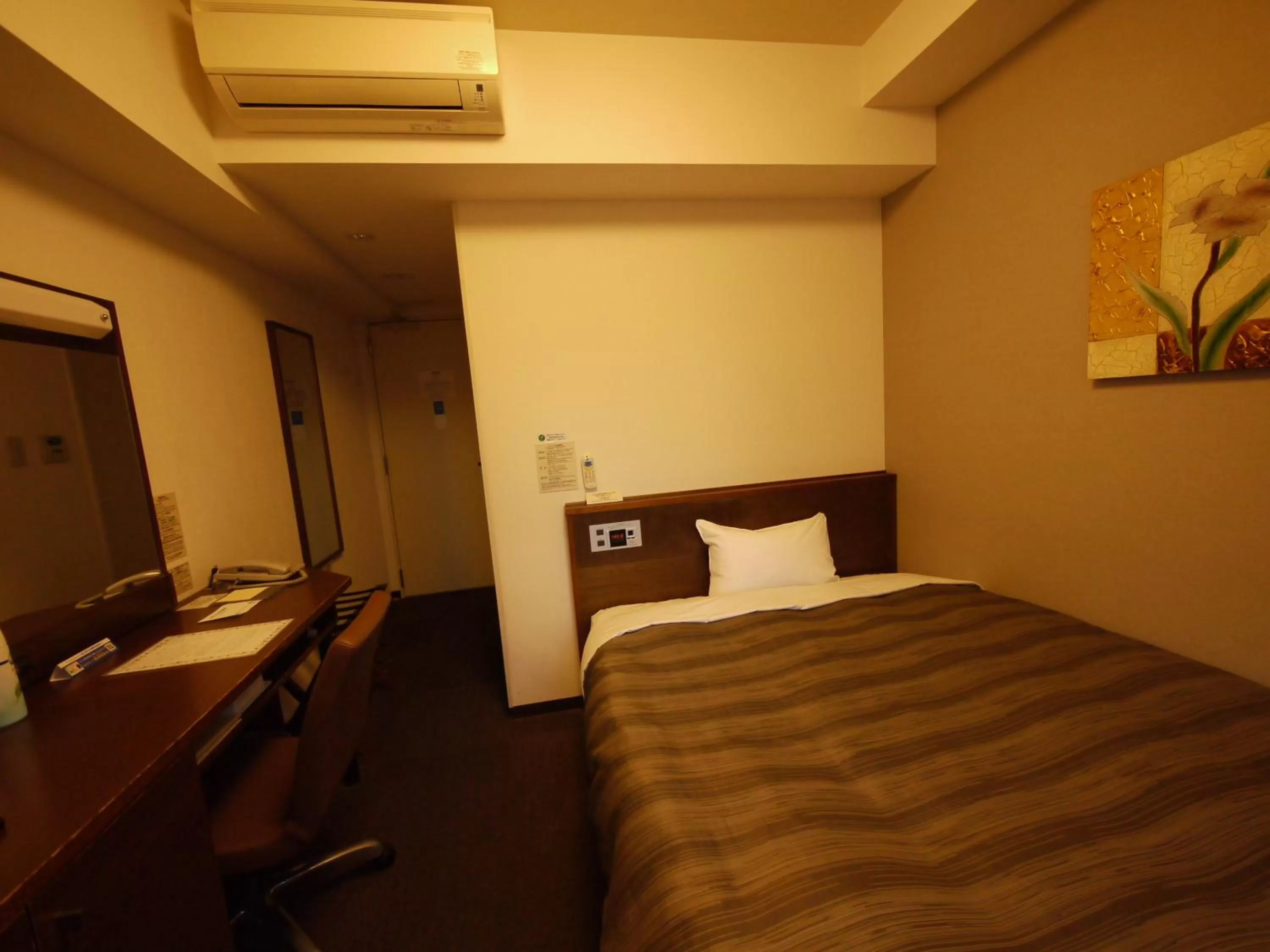 Single Room - single occupancy - Non-Smoking in Hotel Route-Inn Nagoya Imaike Ekimae