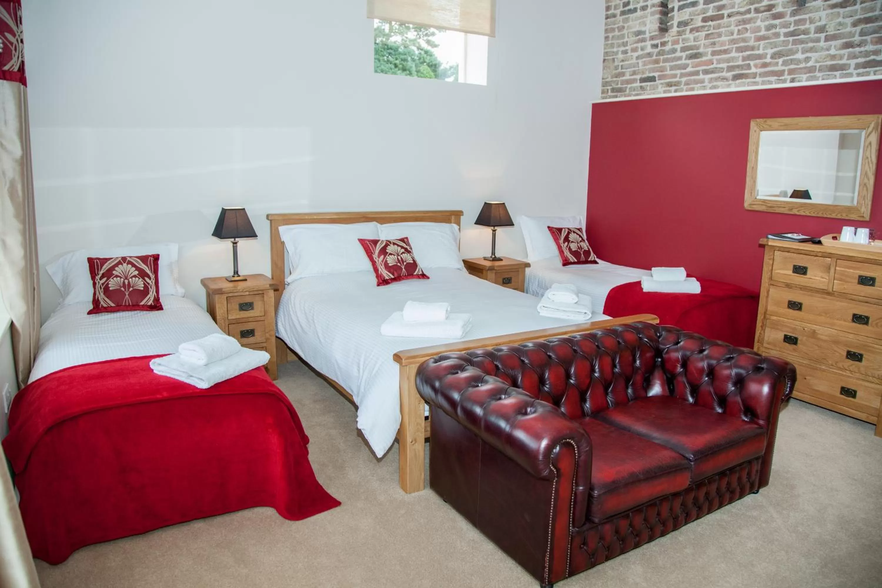 Deluxe Double Room with Shower in Newsham Grange Farm