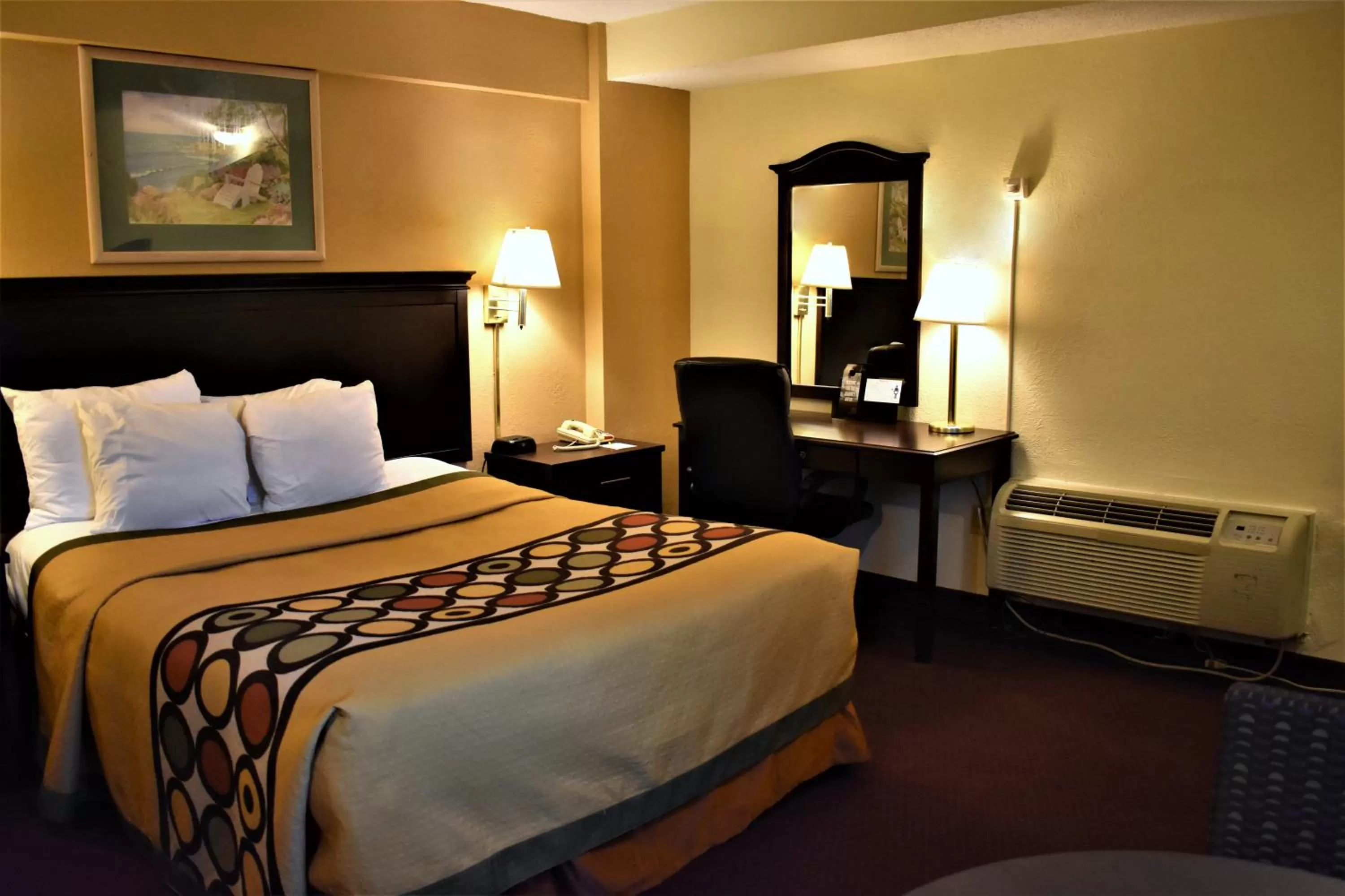 Queen Room in Super 8 by Wyndham Atlantic City