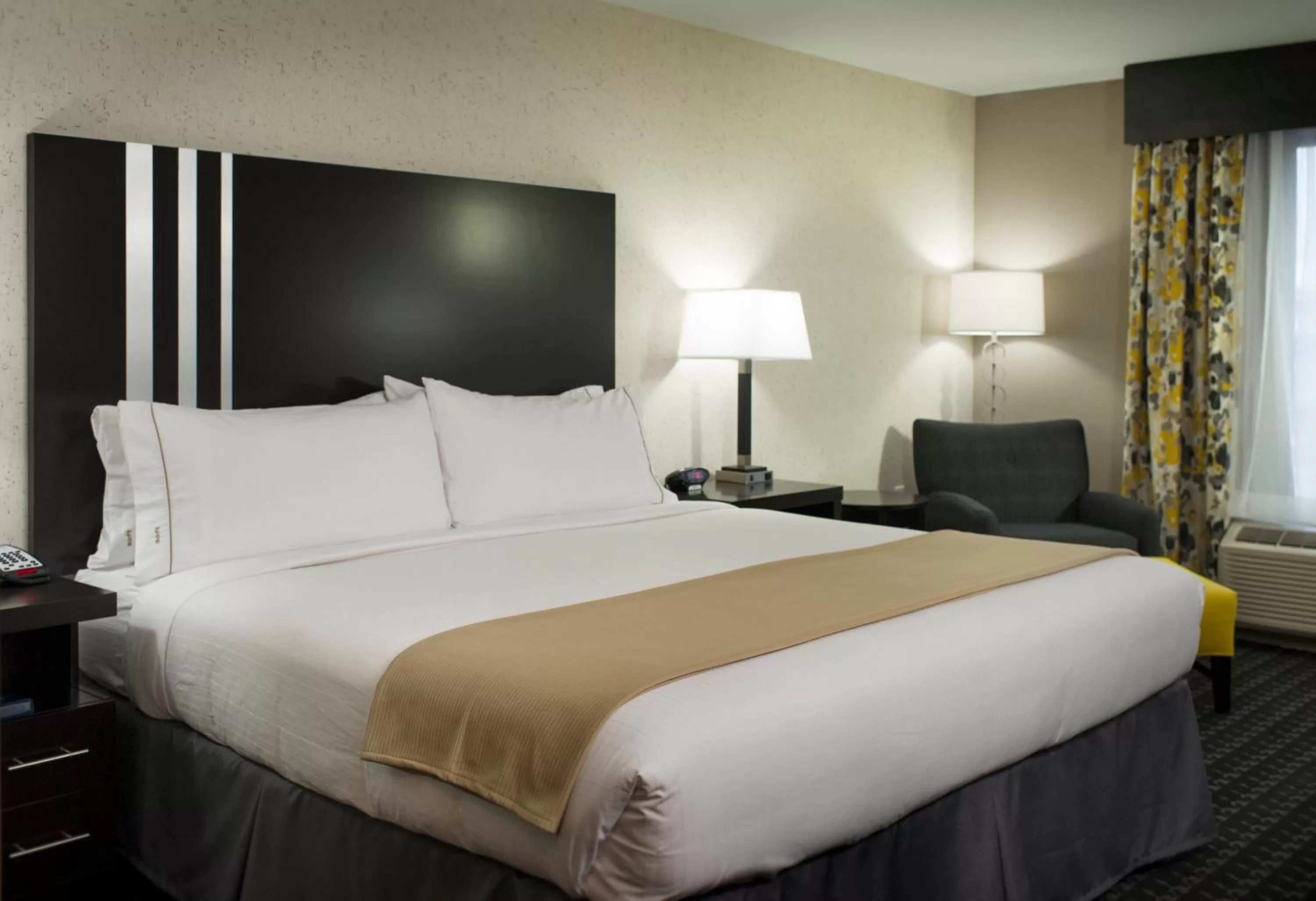 King Room - Hearing Disability Access in Holiday Inn Express and Suites Madison Central, an IHG Hotel