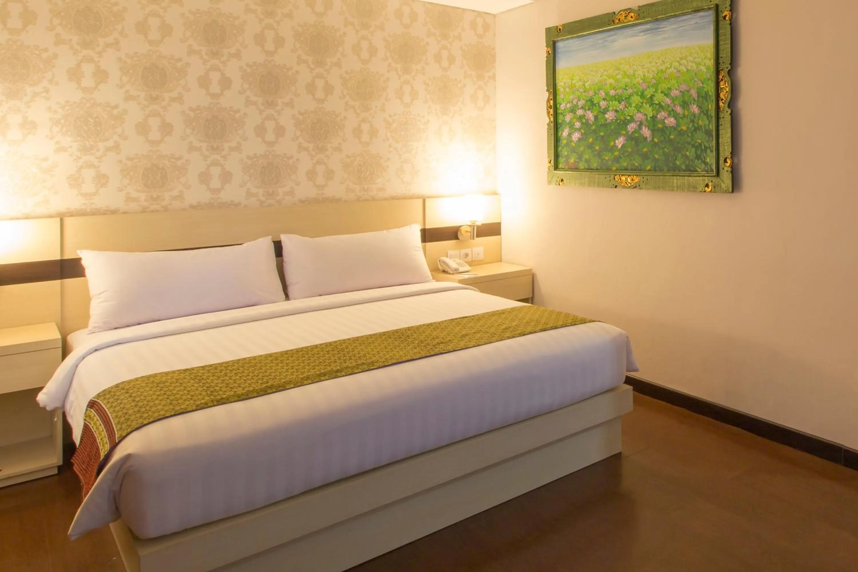 Deluxe Double Room in Grand Puri Saron Hotel Yogyakarta