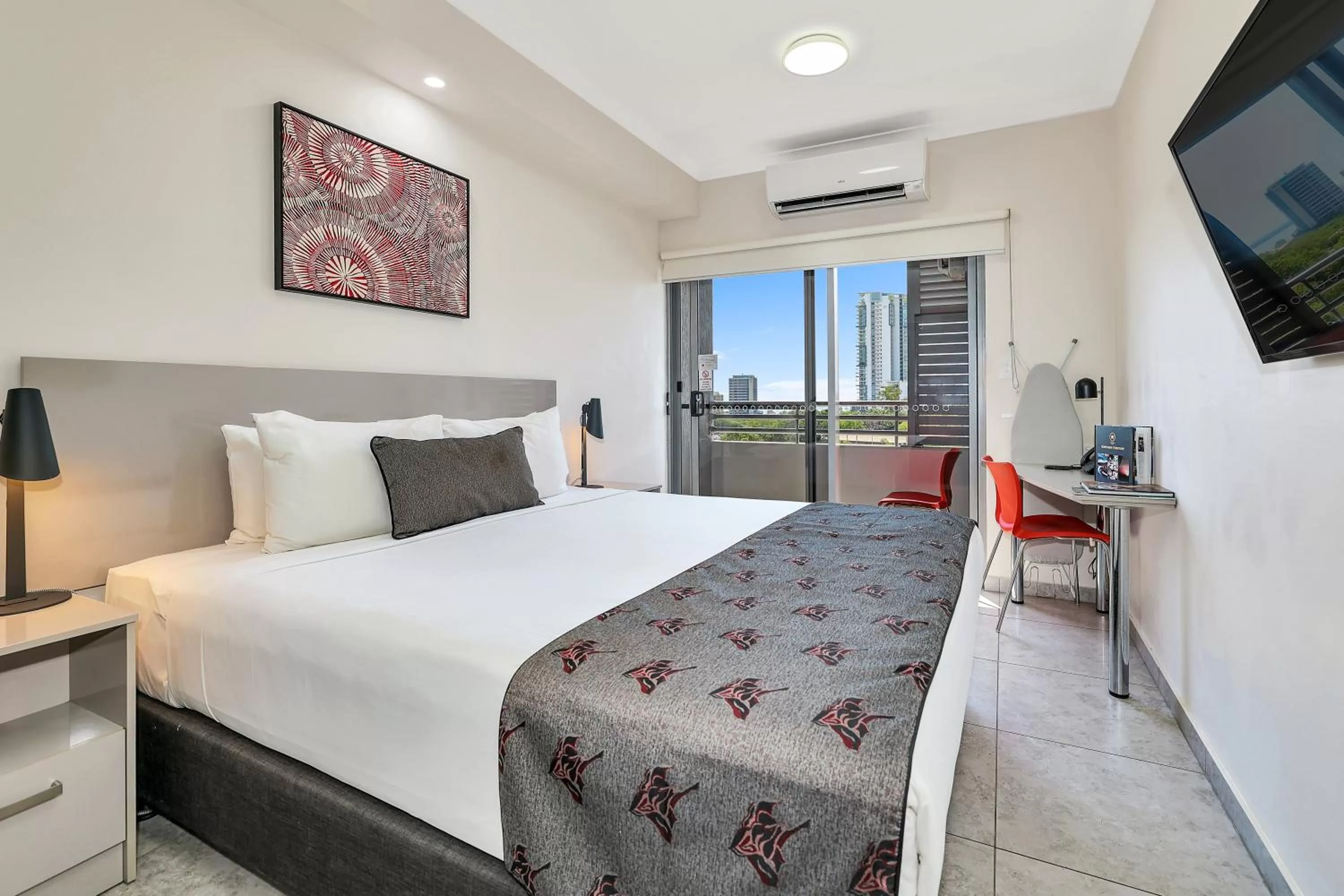 Superior King Room in Argus Hotel Darwin