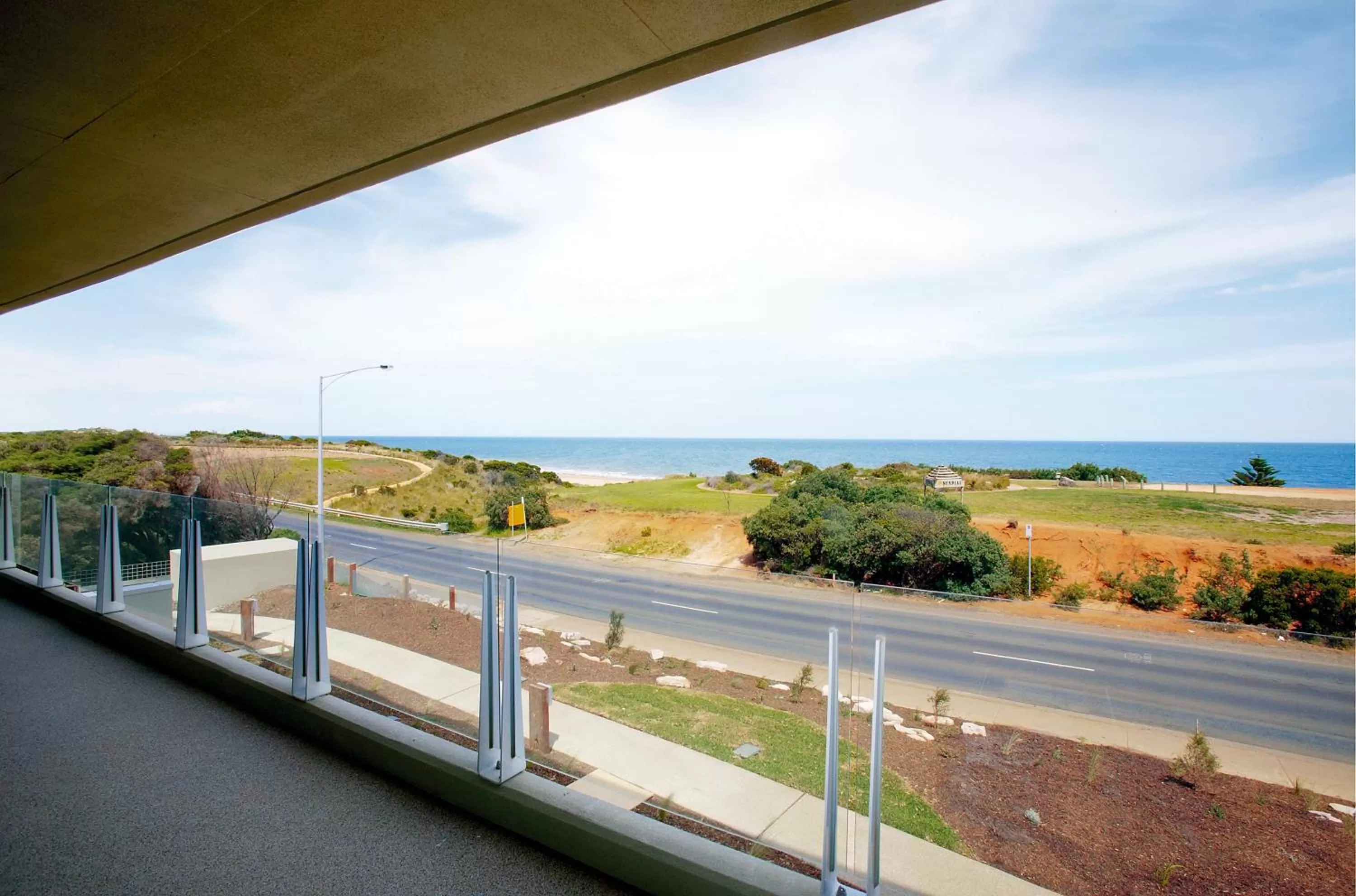 King Room with Ocean View in Wyndham Resort Torquay