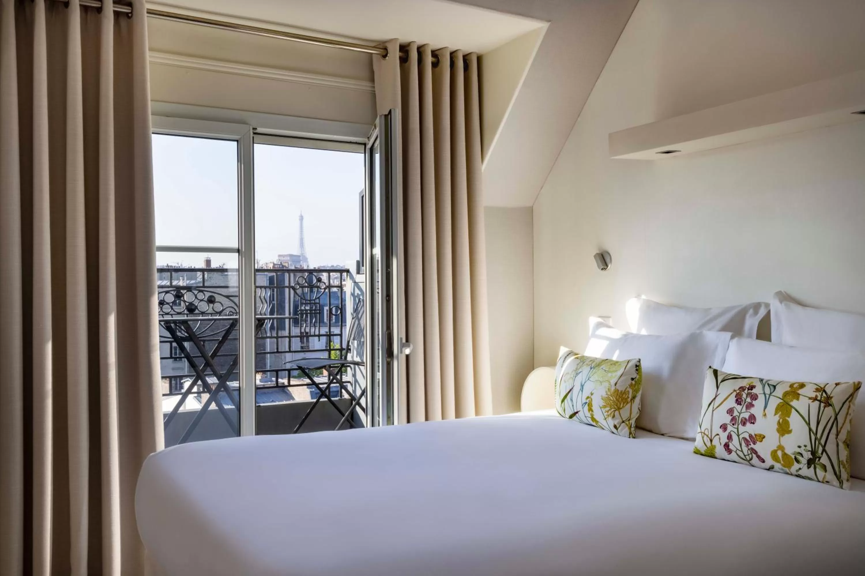 Double Room with Terrace in Hôtel de Banville