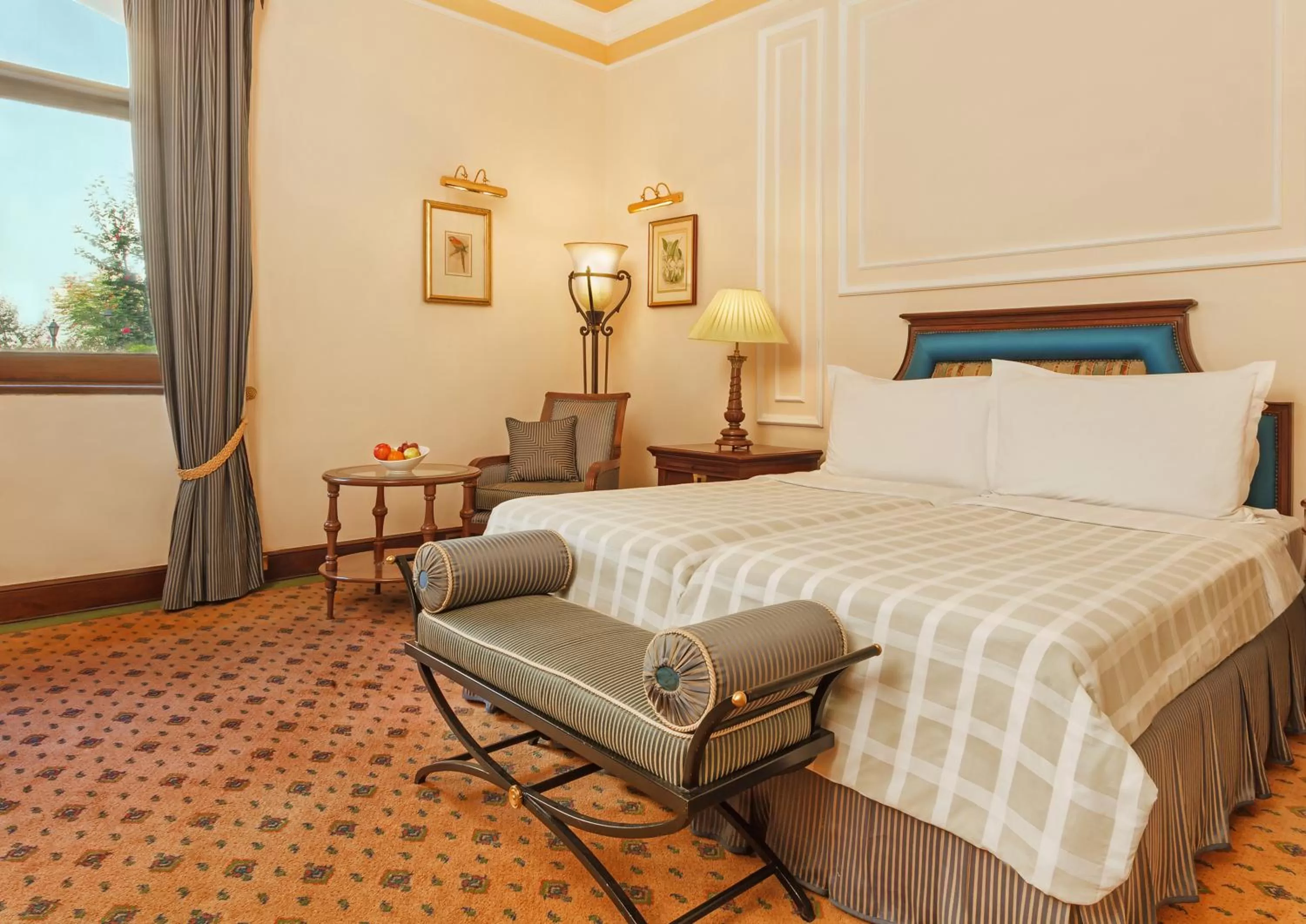 Luxury Double Room in The Oberoi Grand Kolkata