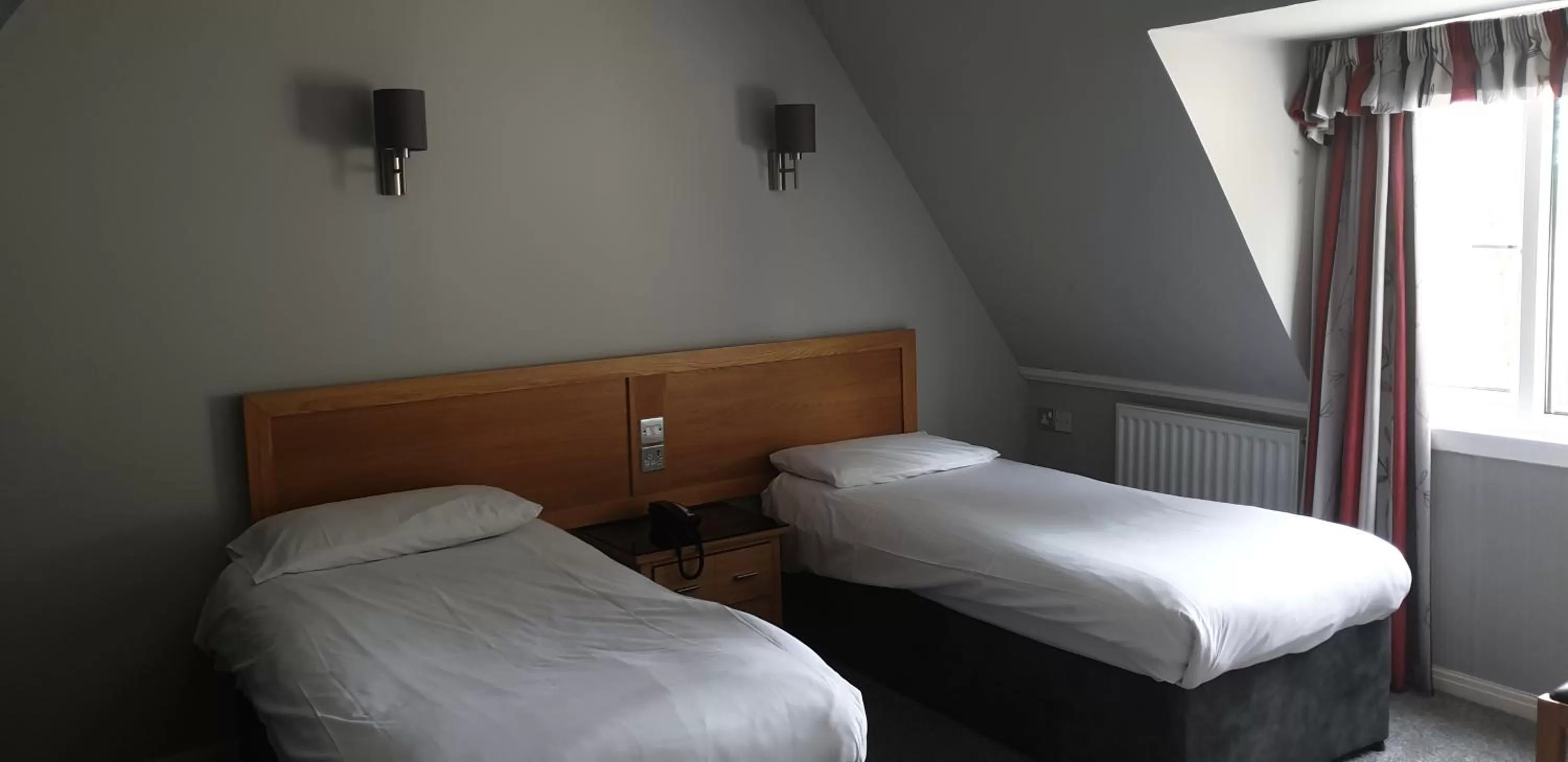 Standard Twin Room in The Diplomat Hotel Restaurant & Spa