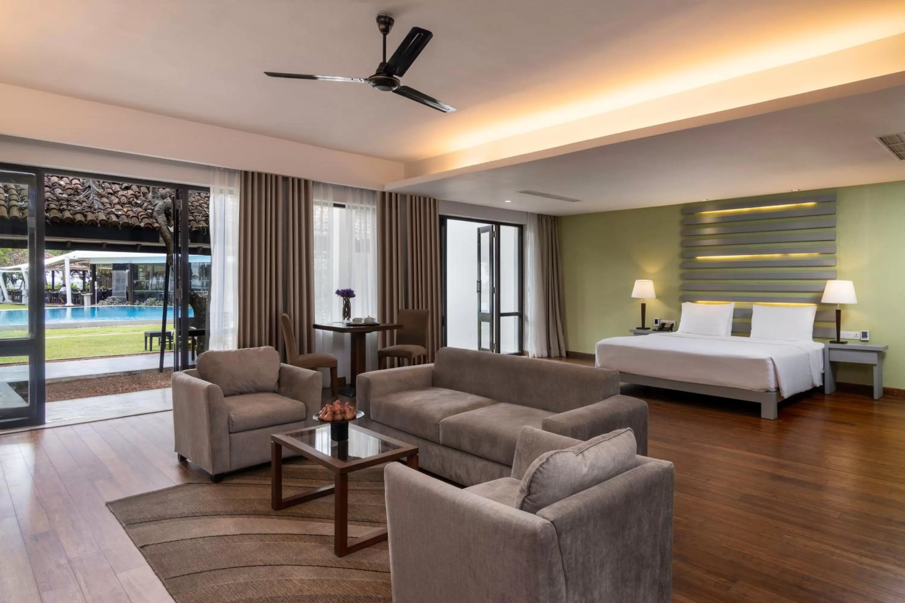 Ocean Facing Deluxe Room with 15 Min Complimentary Spa Treatment for 1 per stay - single occupancy in Thaala Bentota