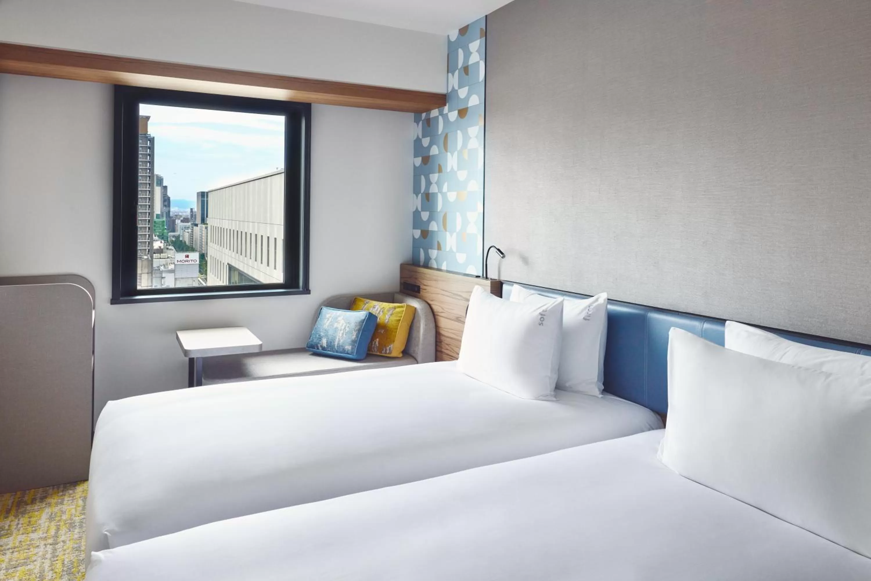 Premium Twin Room with Free Breakfast - single occupancy - High Floor in Holiday Inn Express Osaka City Centre- Midosuji by IHG