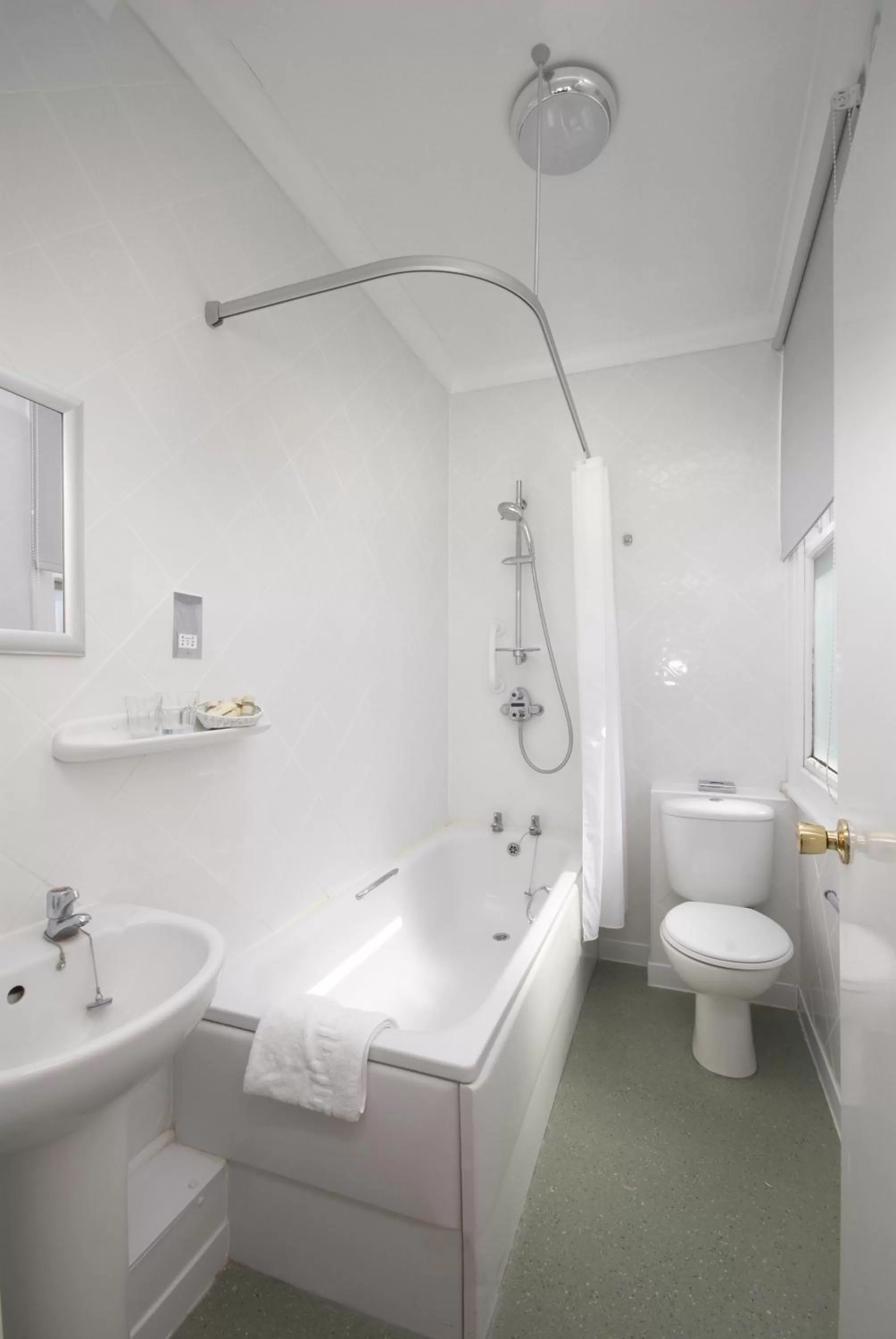 Family Room with Sea View in The Glenburn Hotel