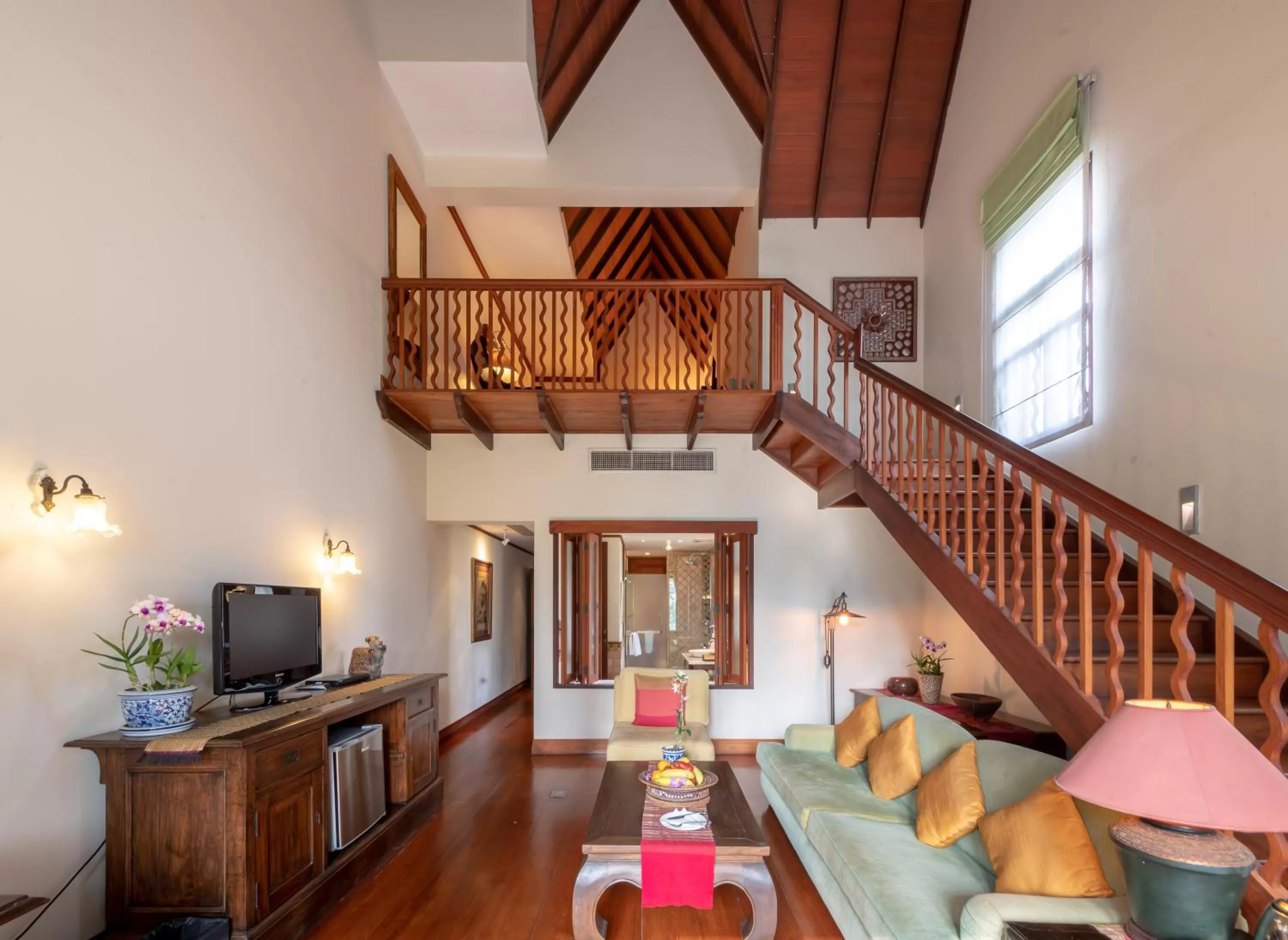 Executive Suite in Ariyasom Villa