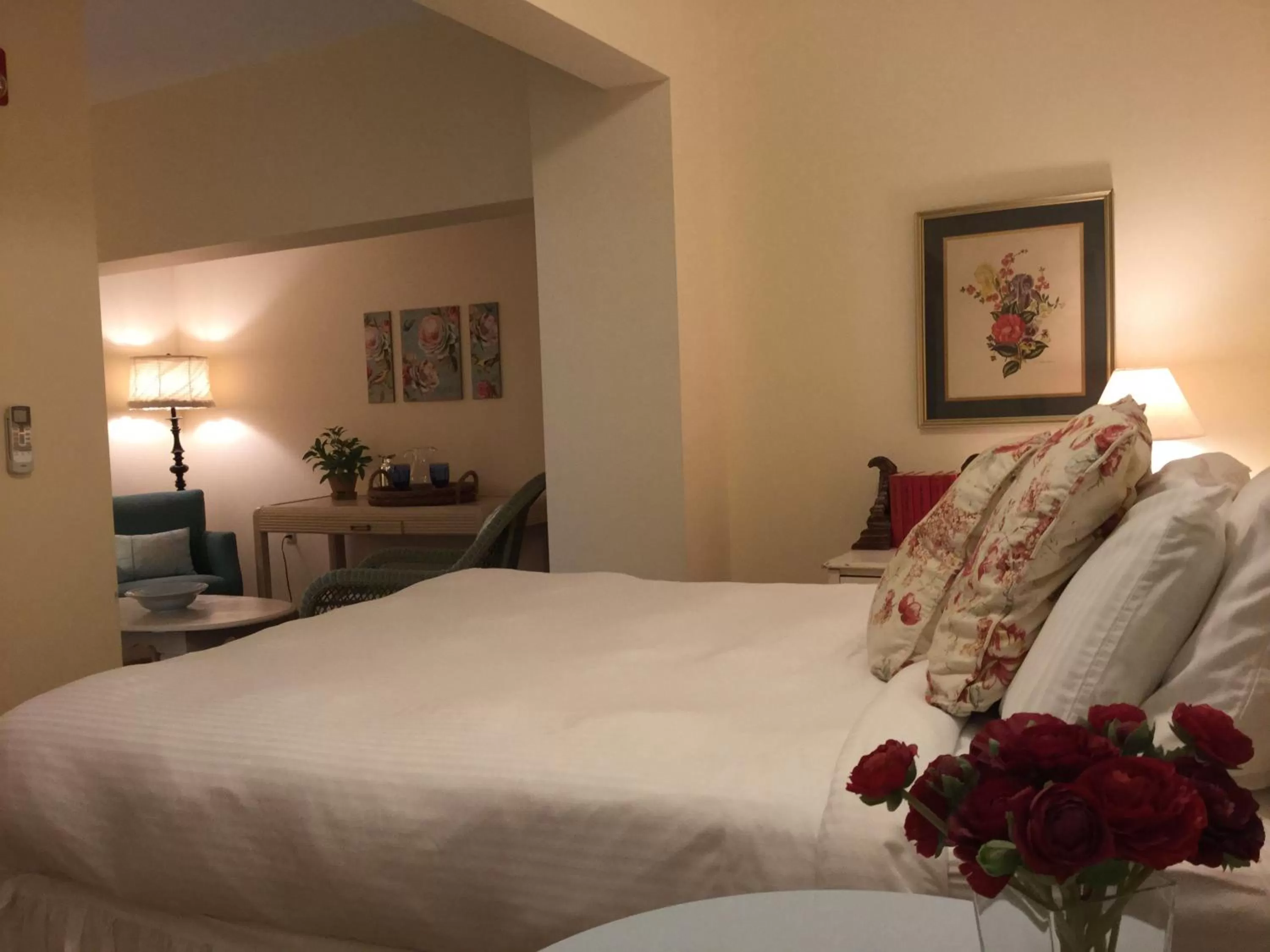 Deluxe Double Room in The Beach Rose Inn