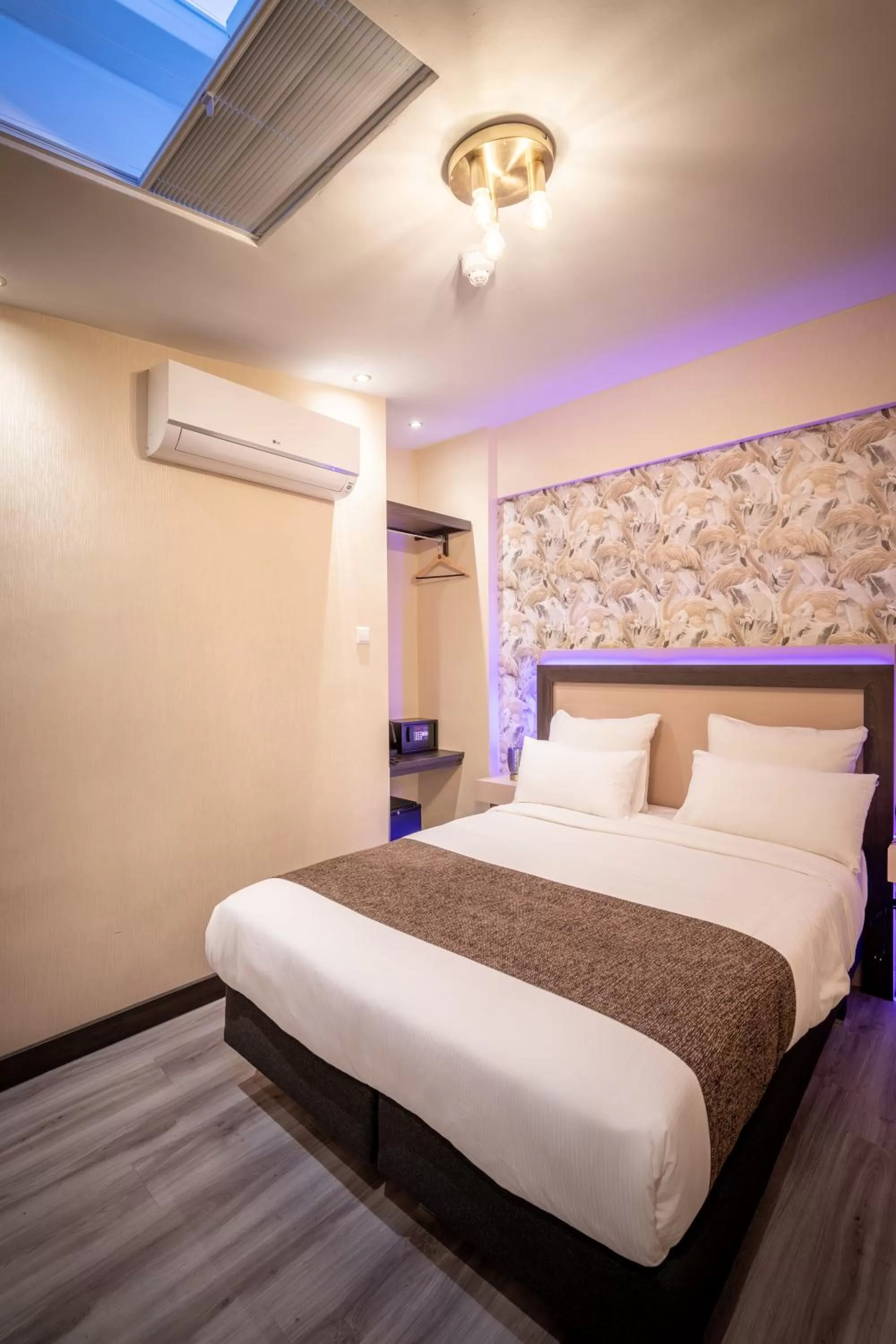 Deluxe Single Room - single occupancy in Hotel Oscar