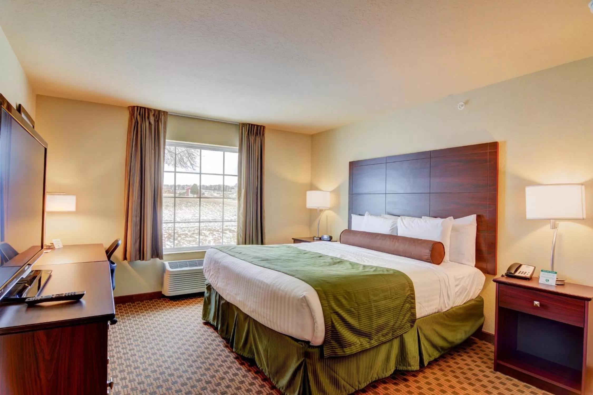 Deluxe King Room in Cobblestone Hotel & Suites - Punxsutawney