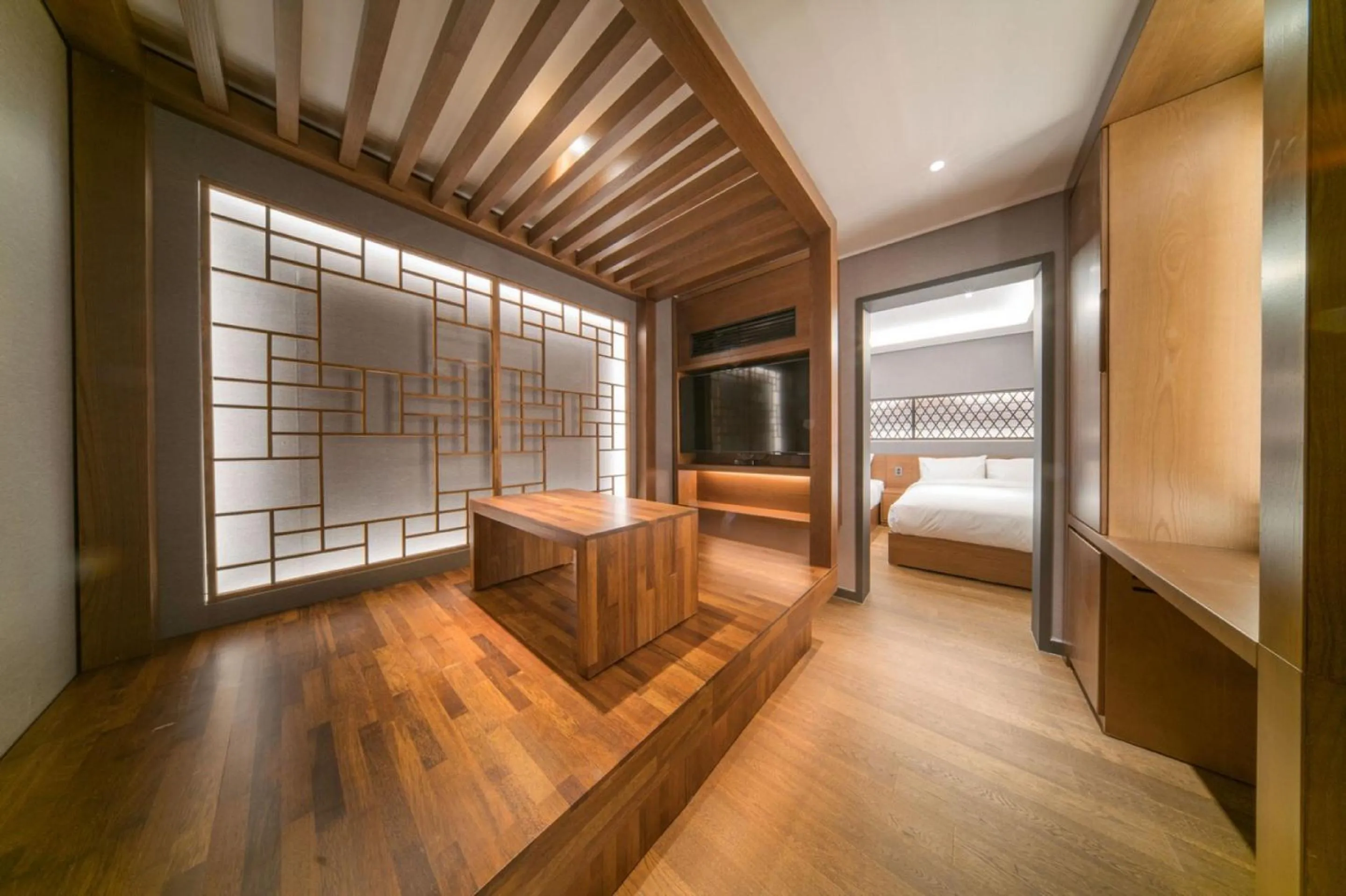 Spa Suite Twin with 2 Glasses of Champagne and Carprese for 2 in Yeon Hwa Moon Hotel