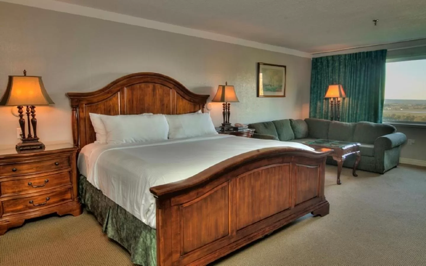 Superior King Room in Old Orchard Inn