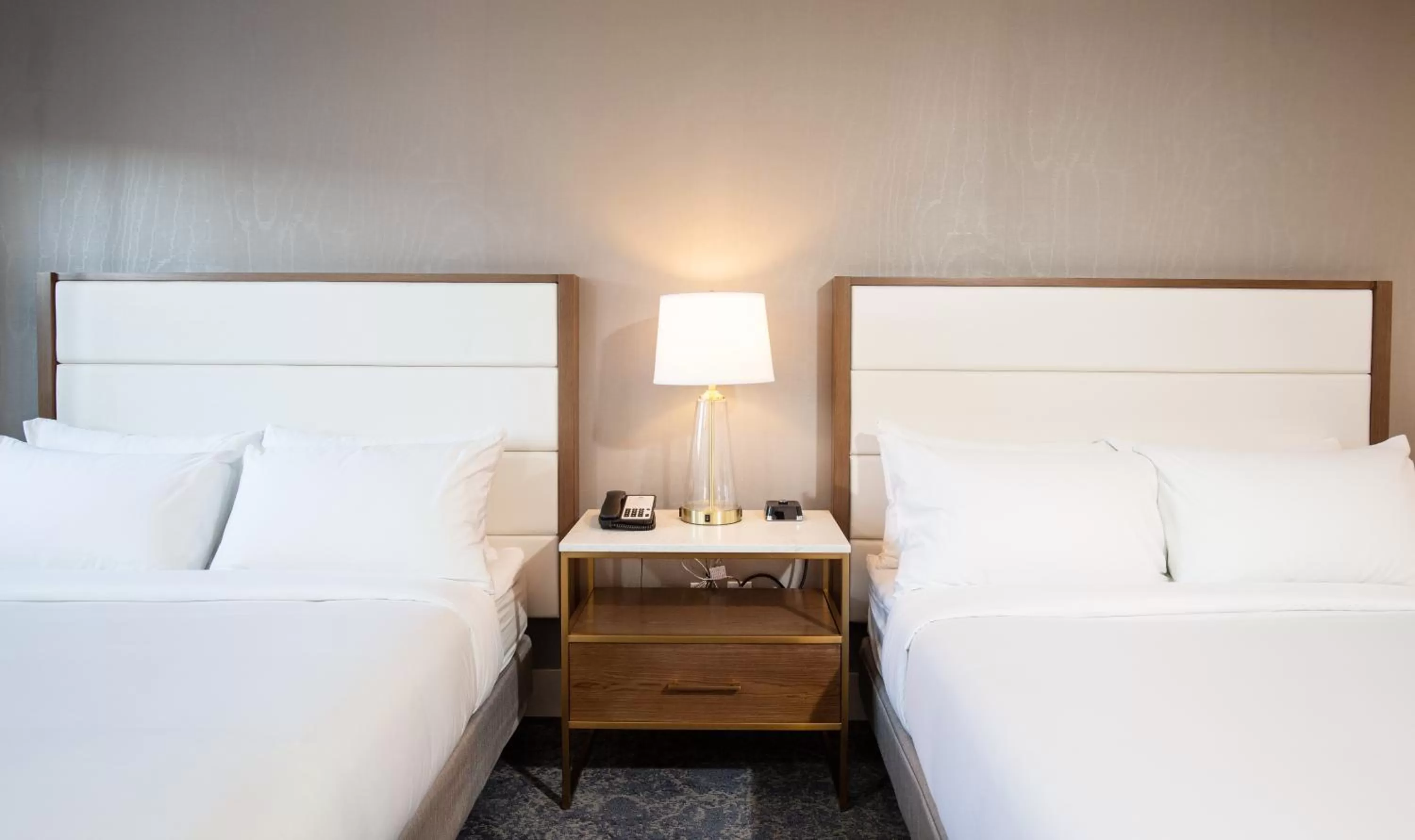 Standard Queen Room in Pomeroy Hotel Fort McMurray