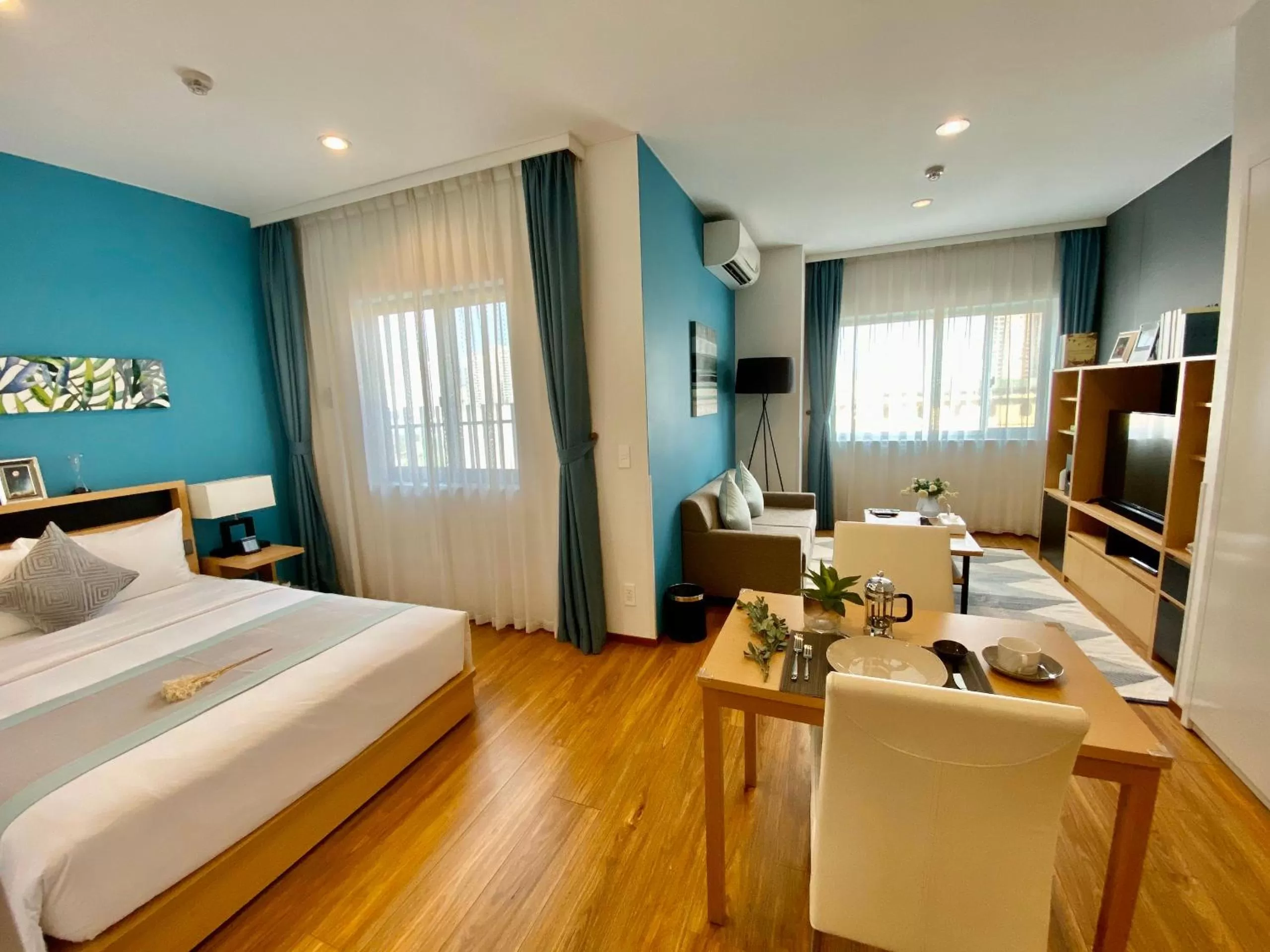 Superior Apartment in Roygent Parks Hanoi