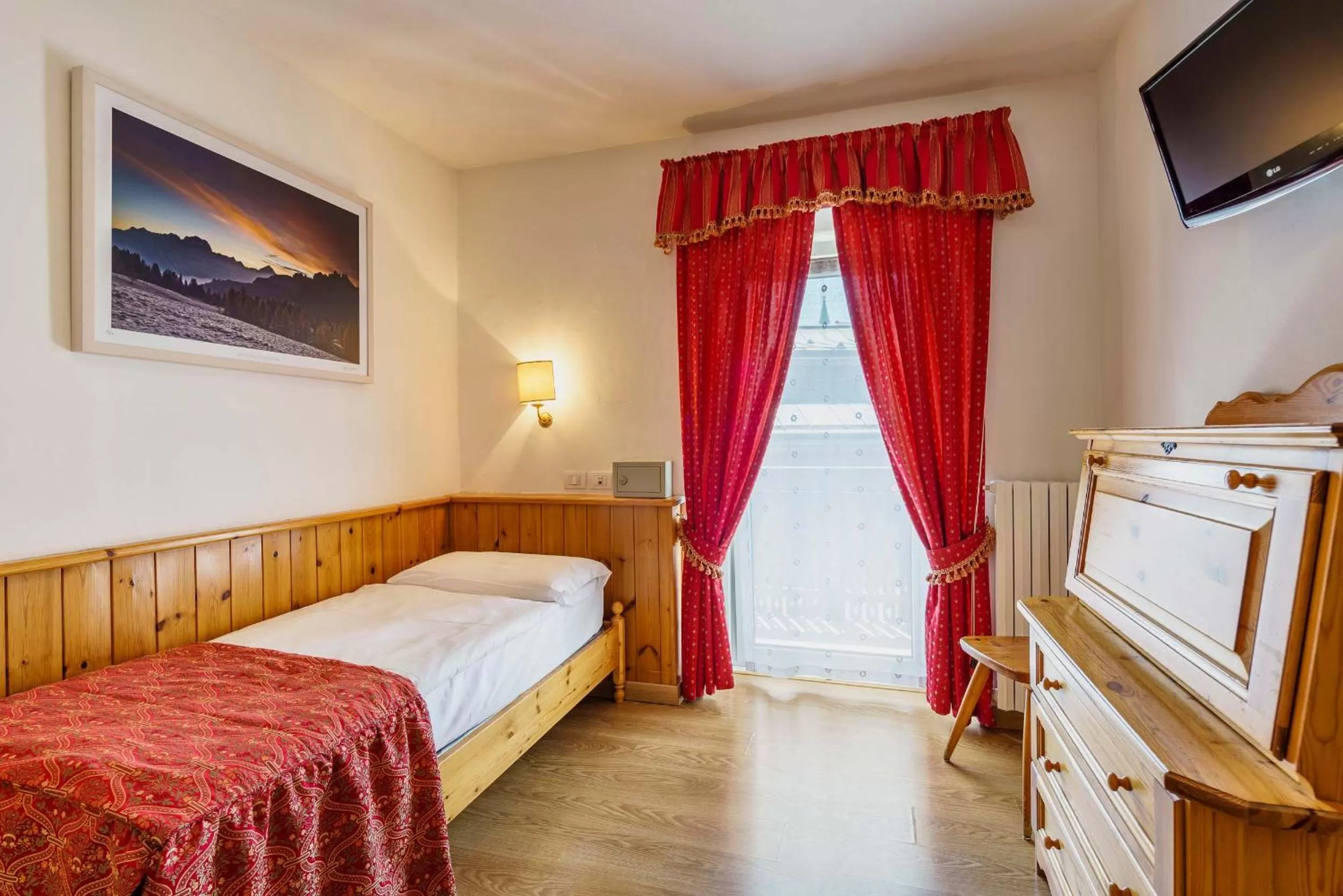 Single Room in Hotel Aquila