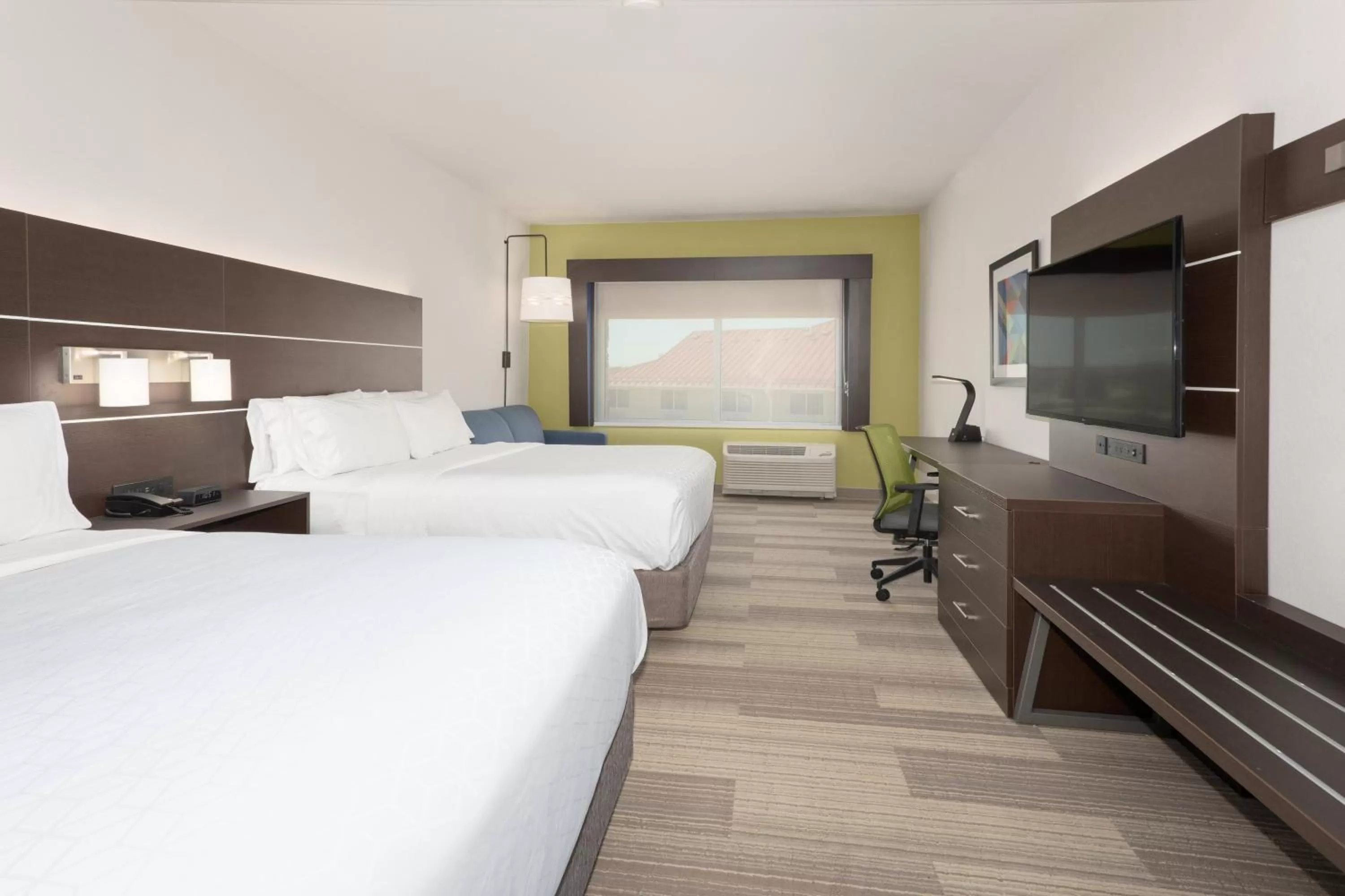 Suite with Two Queen Beds in Holiday Inn Express & Suites - Firestone - Longmont by IHG
