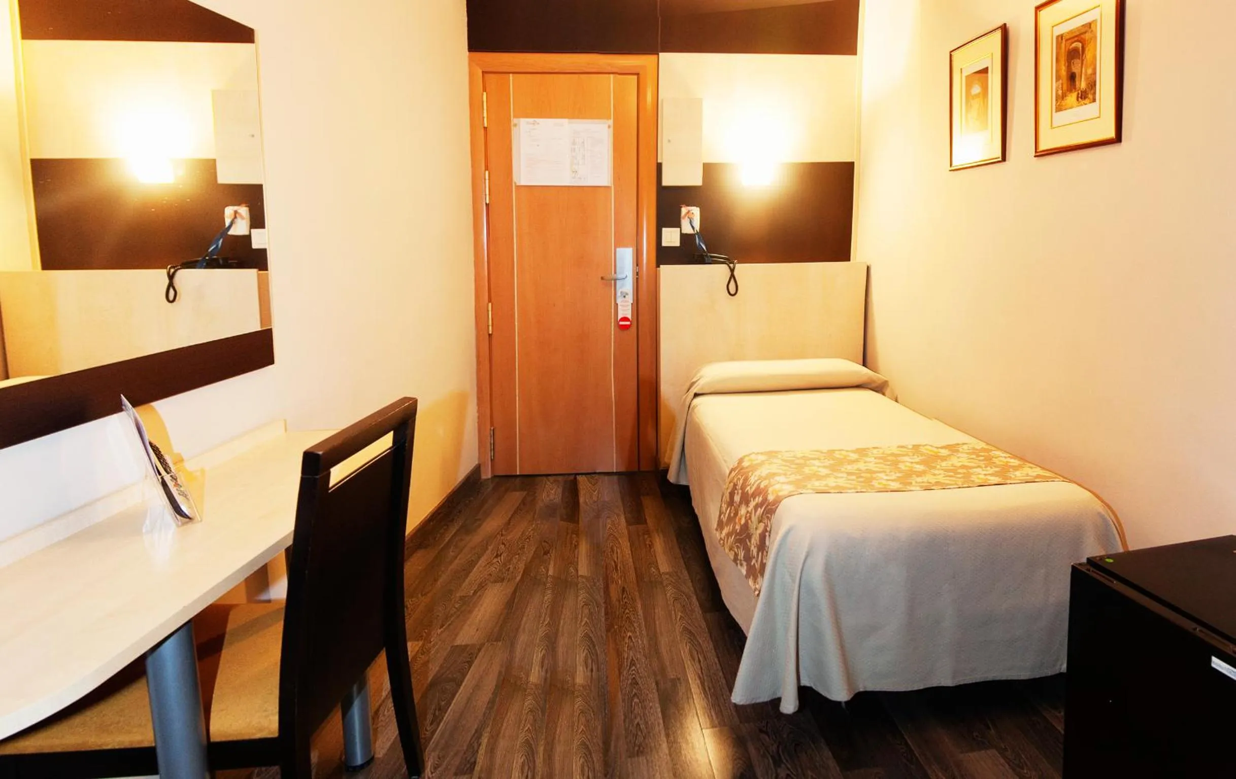 Single Room in Hotel Universal by Maxi Hoteles