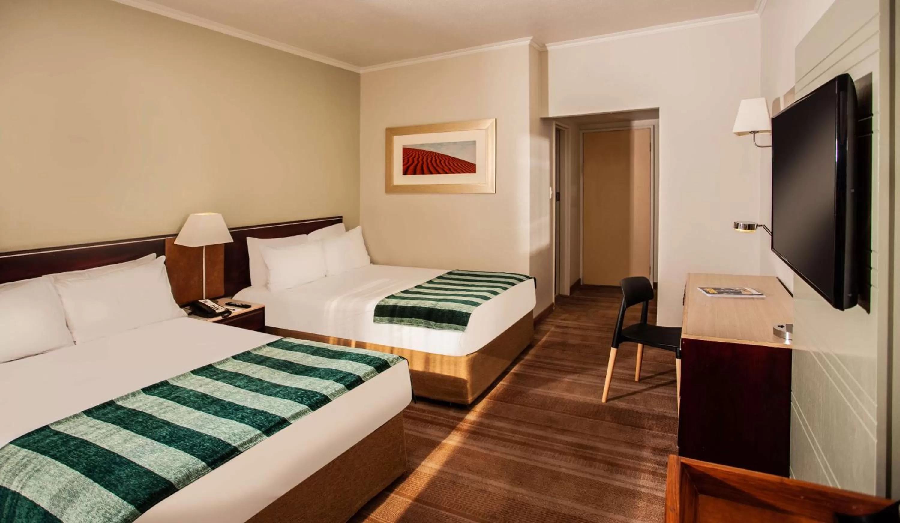 Standard Double Double non-smoking in Garden Court Kimberley