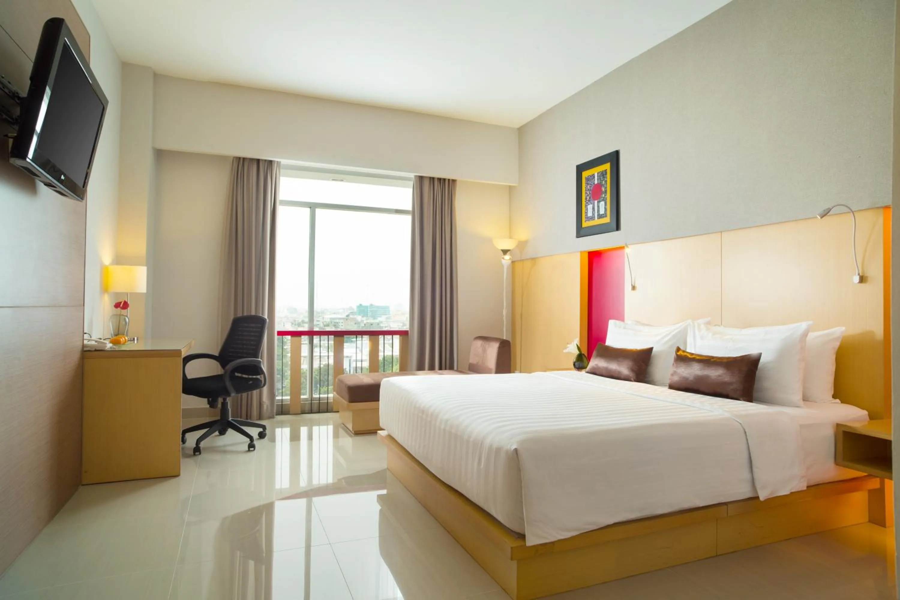Premier Queen Room in Santika Premiere Dyandra Hotel & Convention - Medan