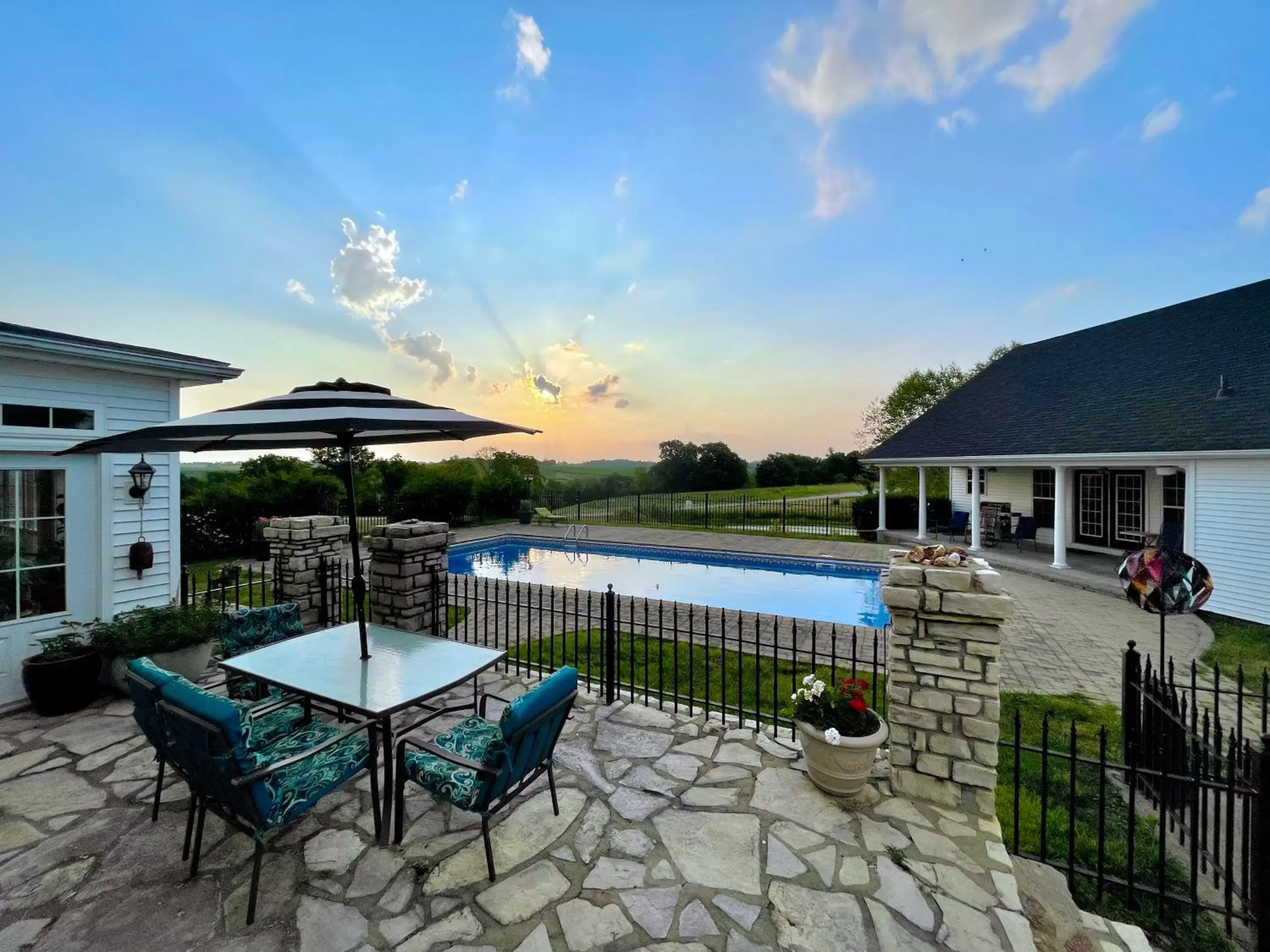 Wildflower Ranch Inn Wildflower Ranch Inn