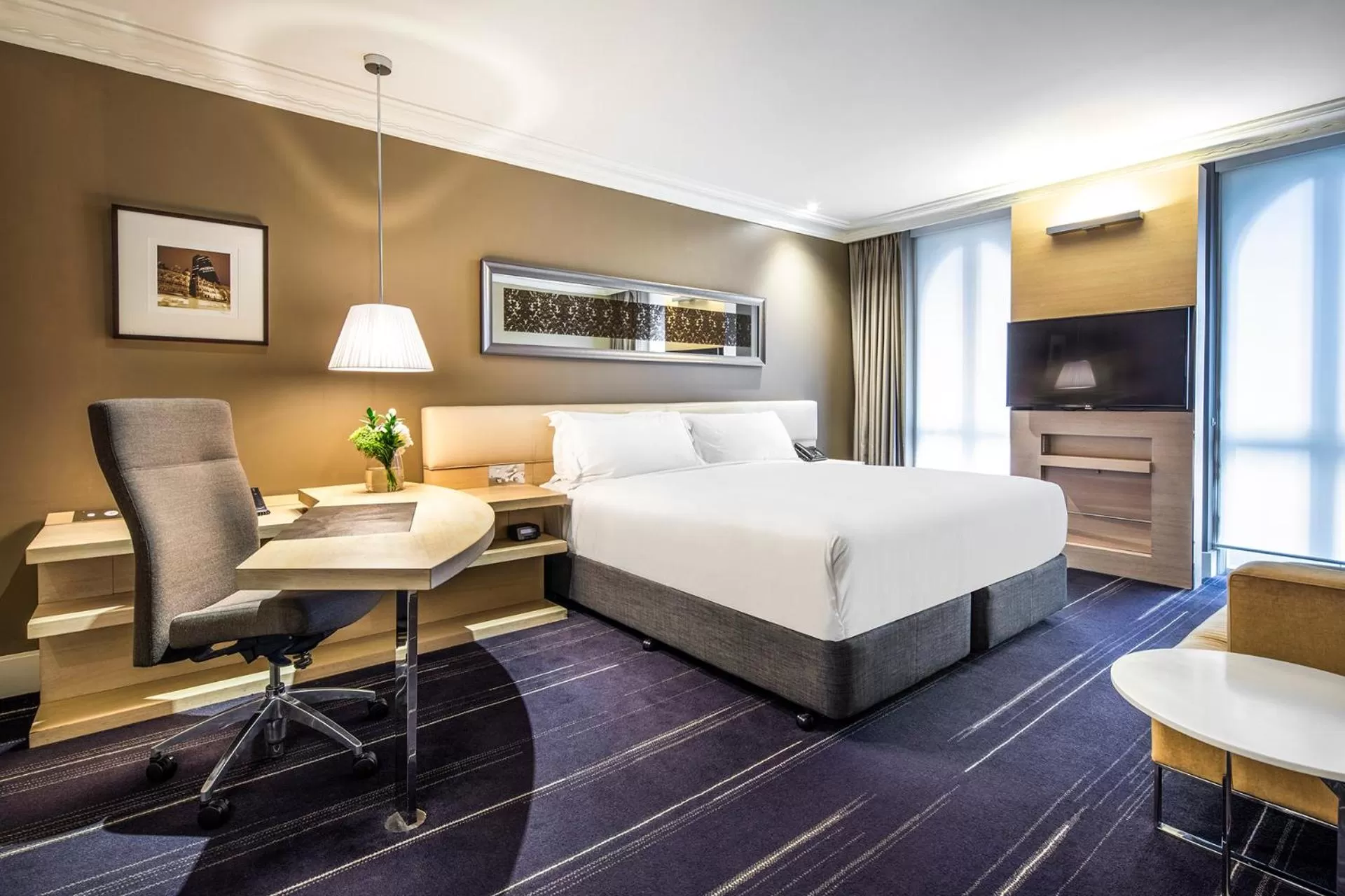 Classic King Room with City View in InterContinental Melbourne The Rialto by IHG
